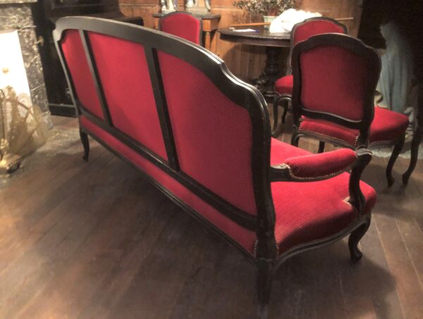 Salon Napoleon III 19 eme canapé 3 places et 4 chaises parfait etat bois noirci tissu rouge