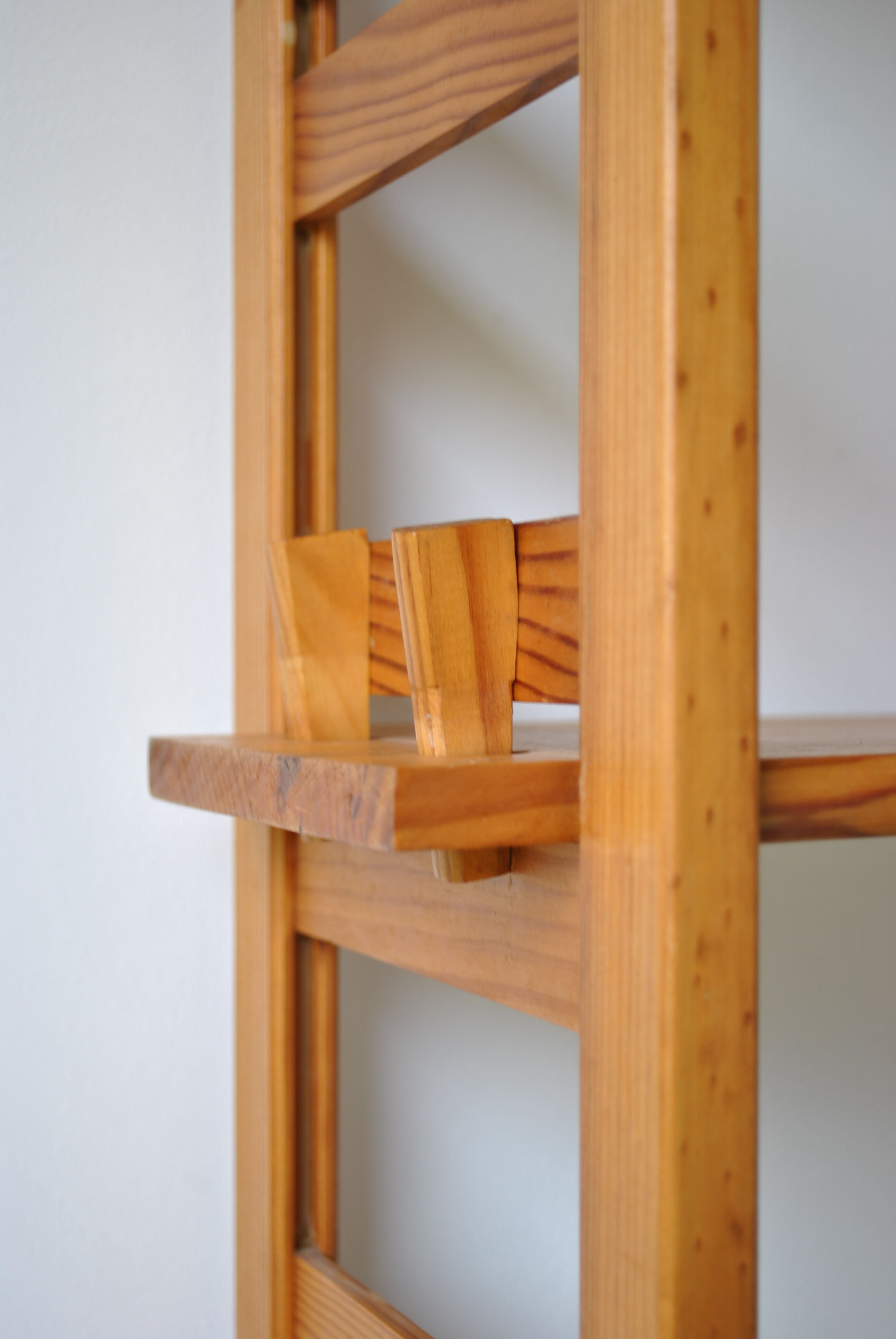 Vintage shelf to lay 1970