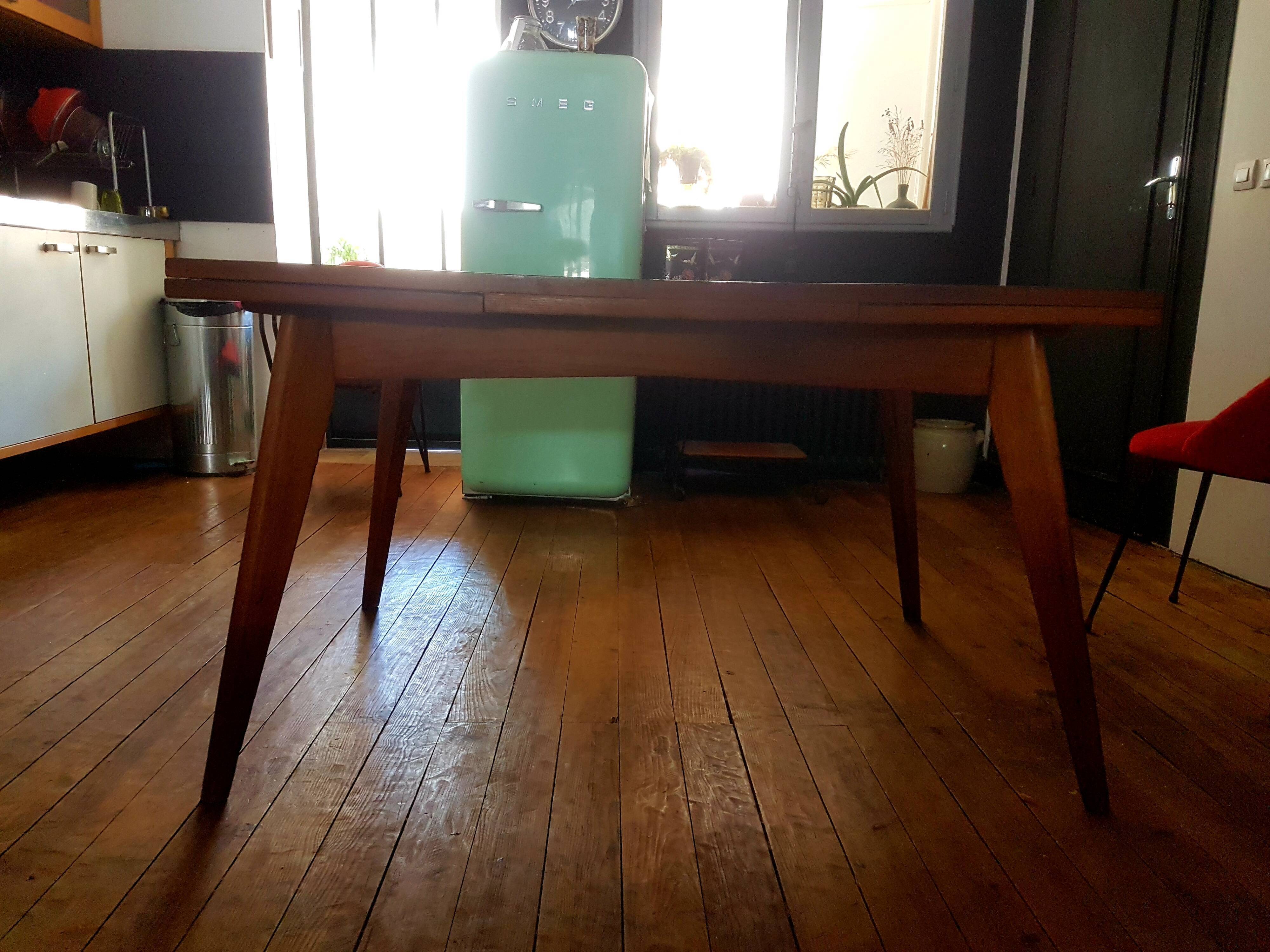 Scandinavian dining table with extensions