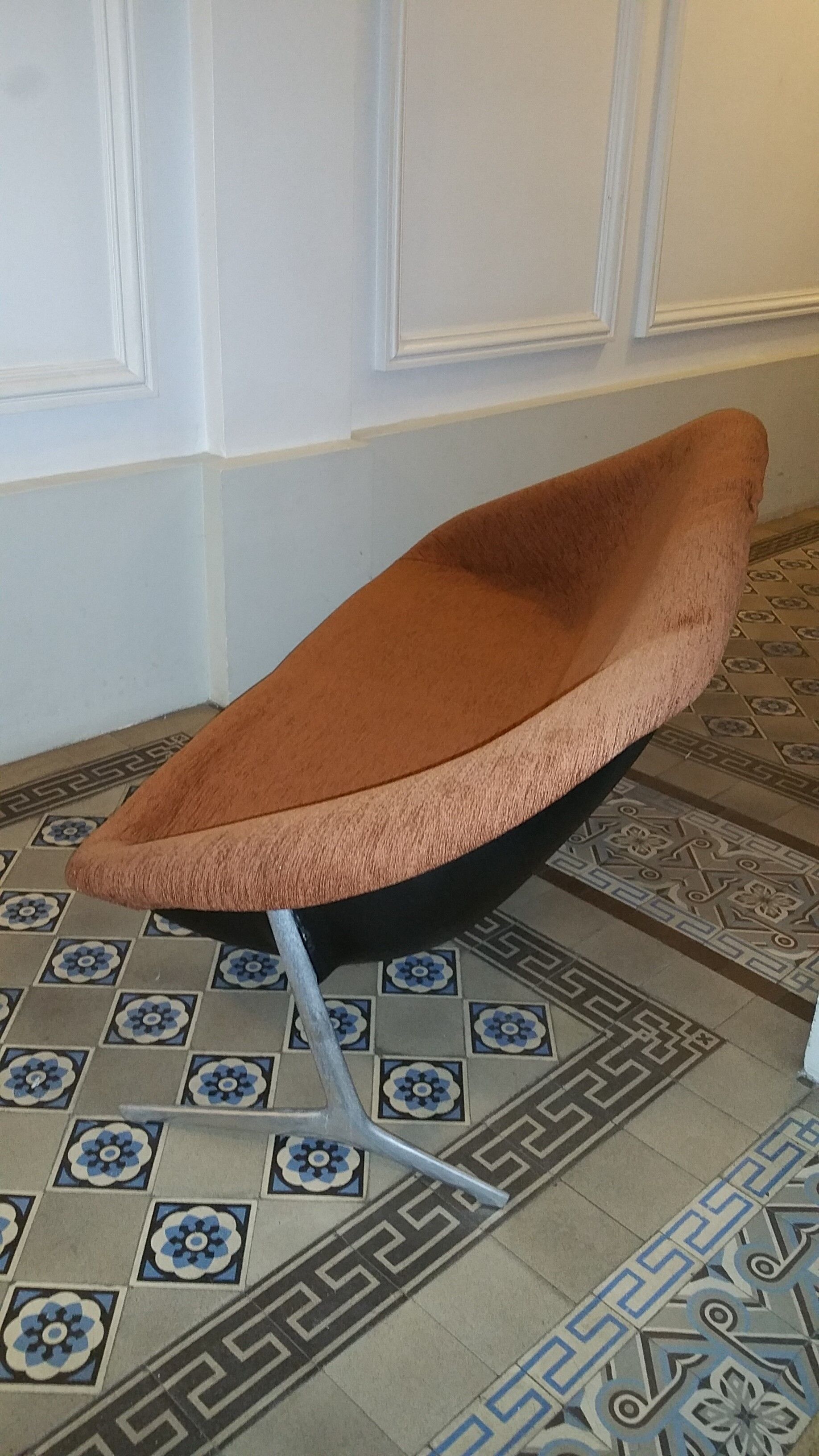 Couch Egg of Walter S. Chenery for Lurashell