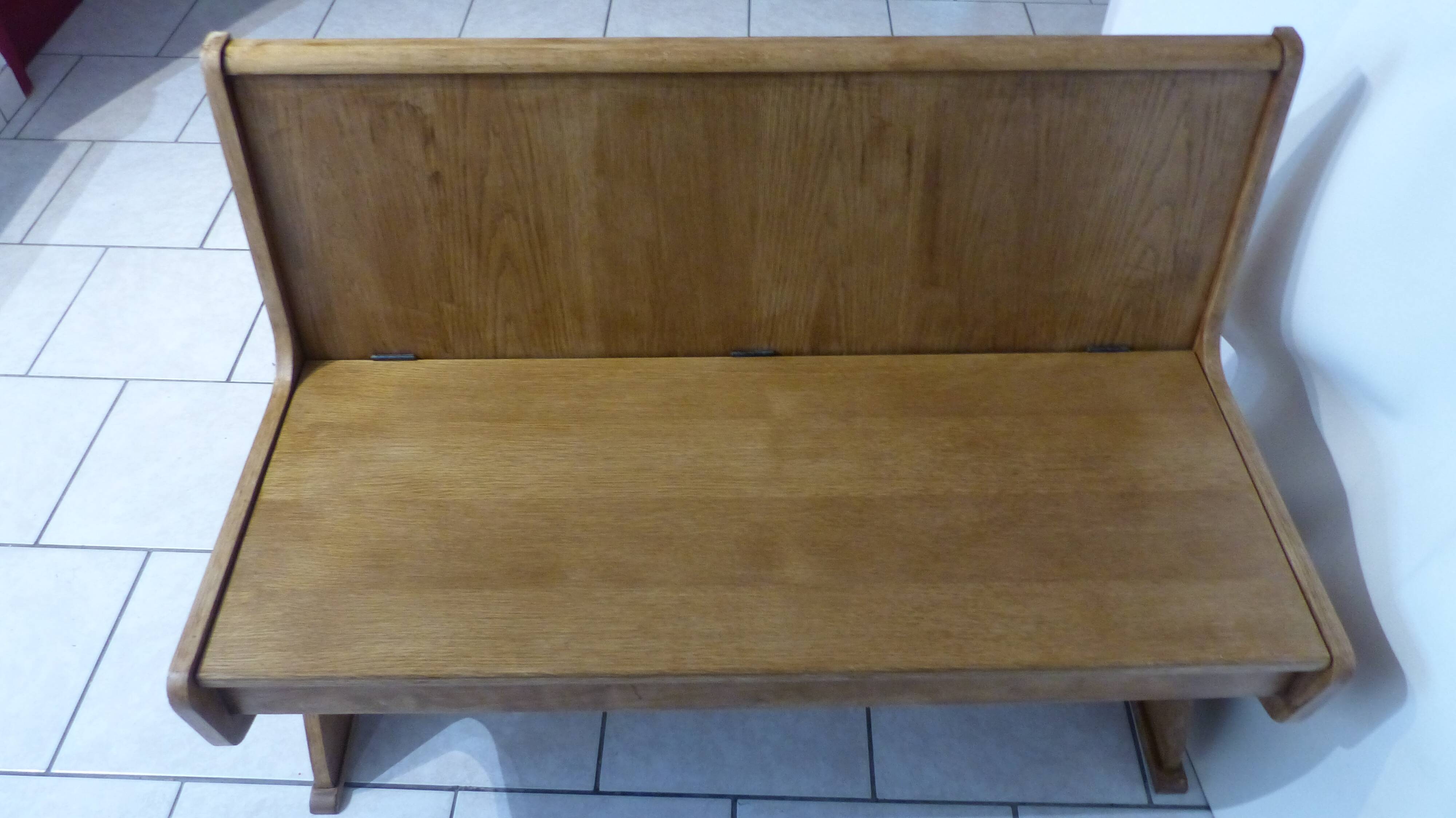 Chest bench