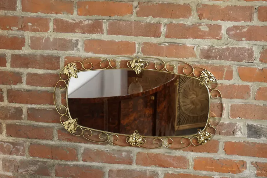 Miroir ovale années 50 en laiton - 38x69cm