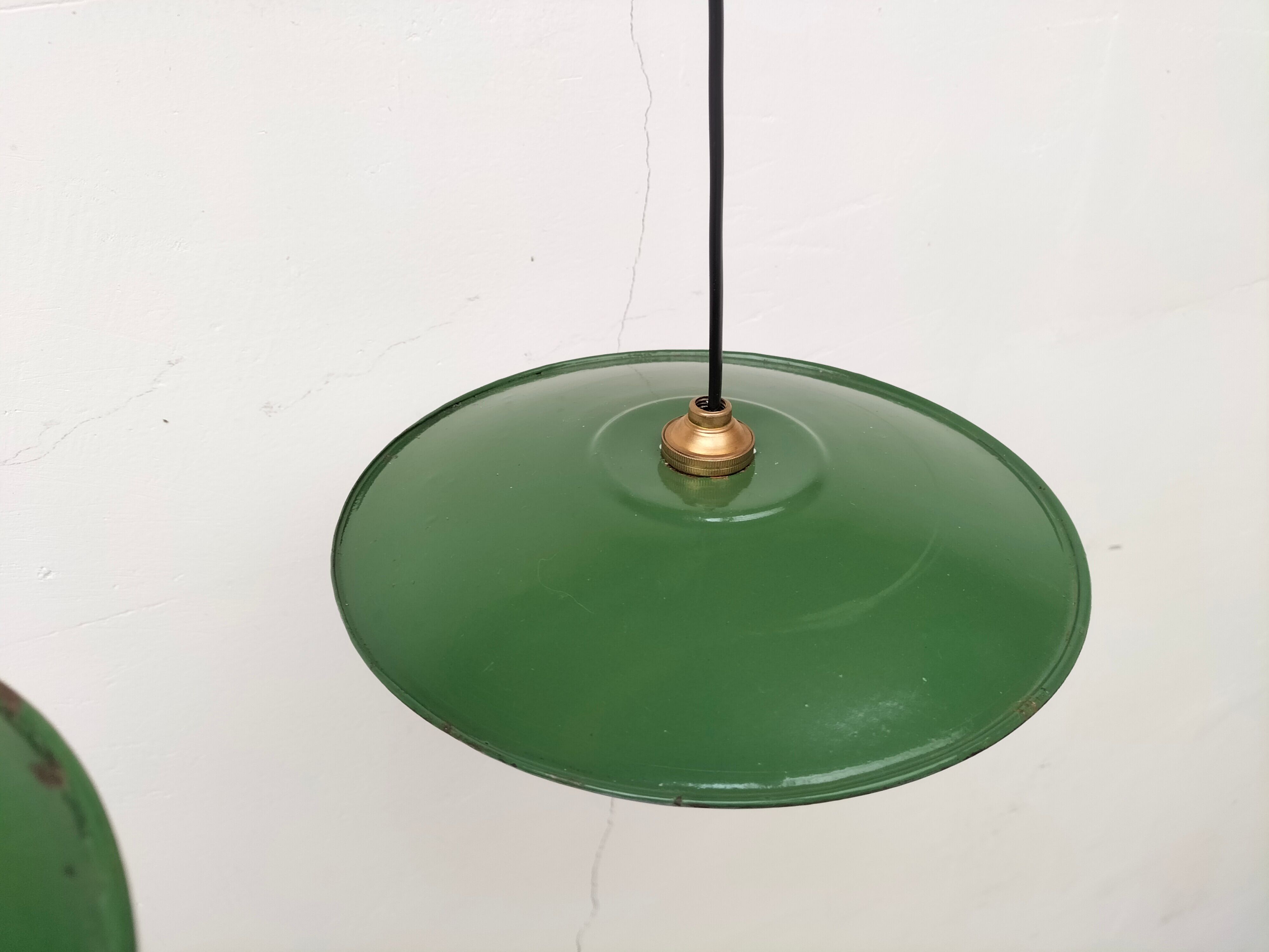 Lot de 4 lampes en tôle émaillée