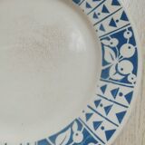 6 retro plates mismatched in earthenware