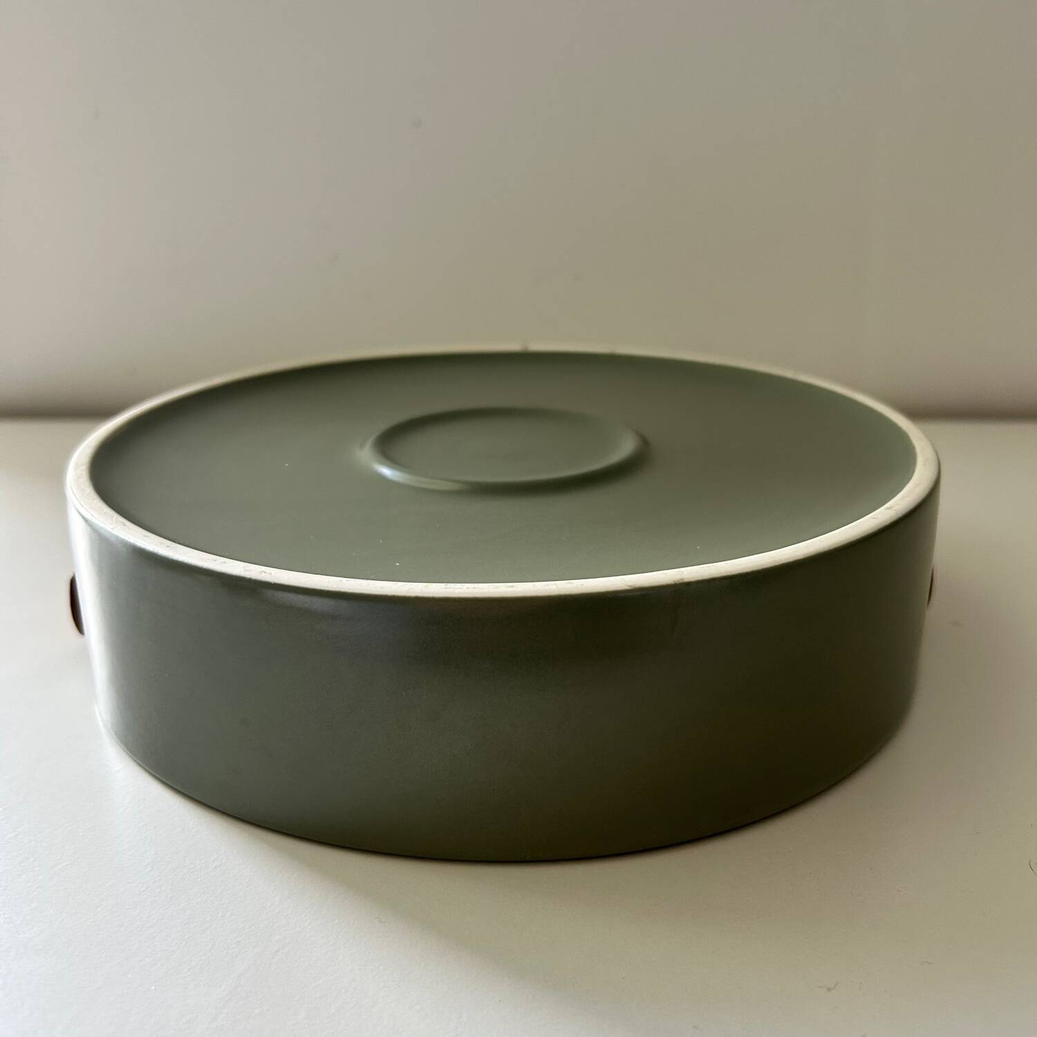 Scandinavian plateau with leather handle