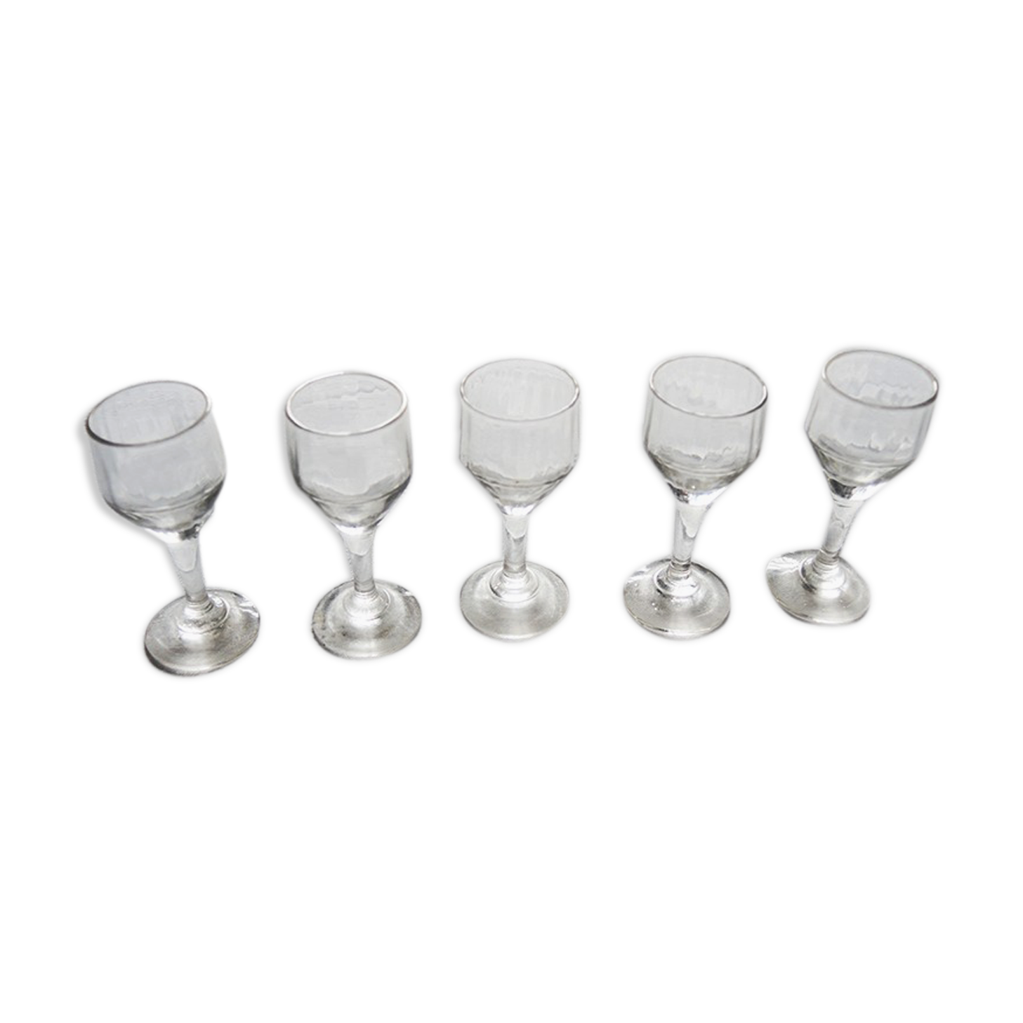 5 ancient digestive glasses
