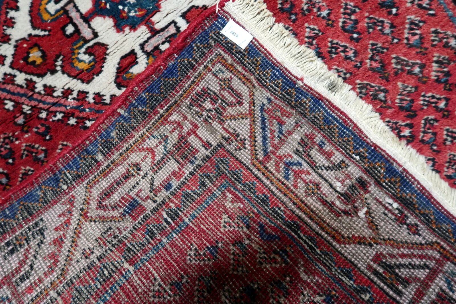 1950s Handmade Indian wool medallion rug, red, 102 × 159 cm - 1C1296