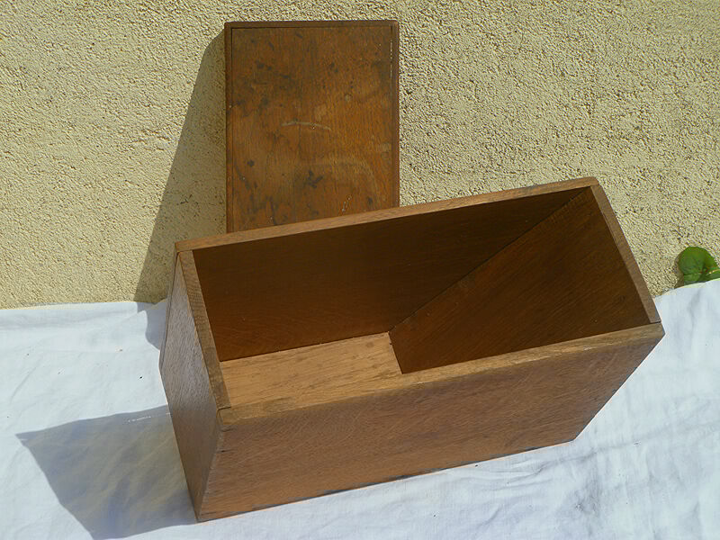 card box, old wooden