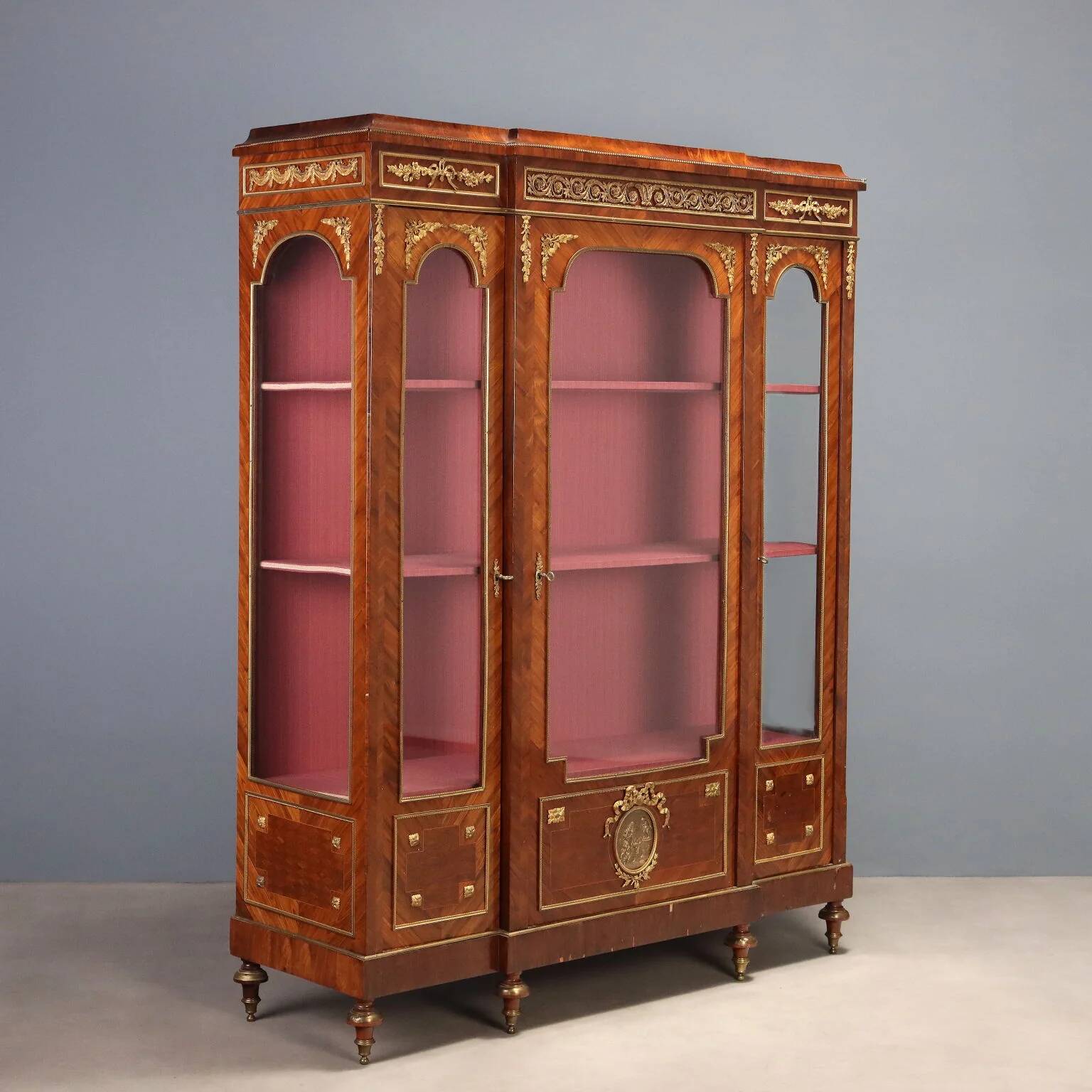 Bibliothèque ancienne en bois de violette et bronze, XIXe siècle