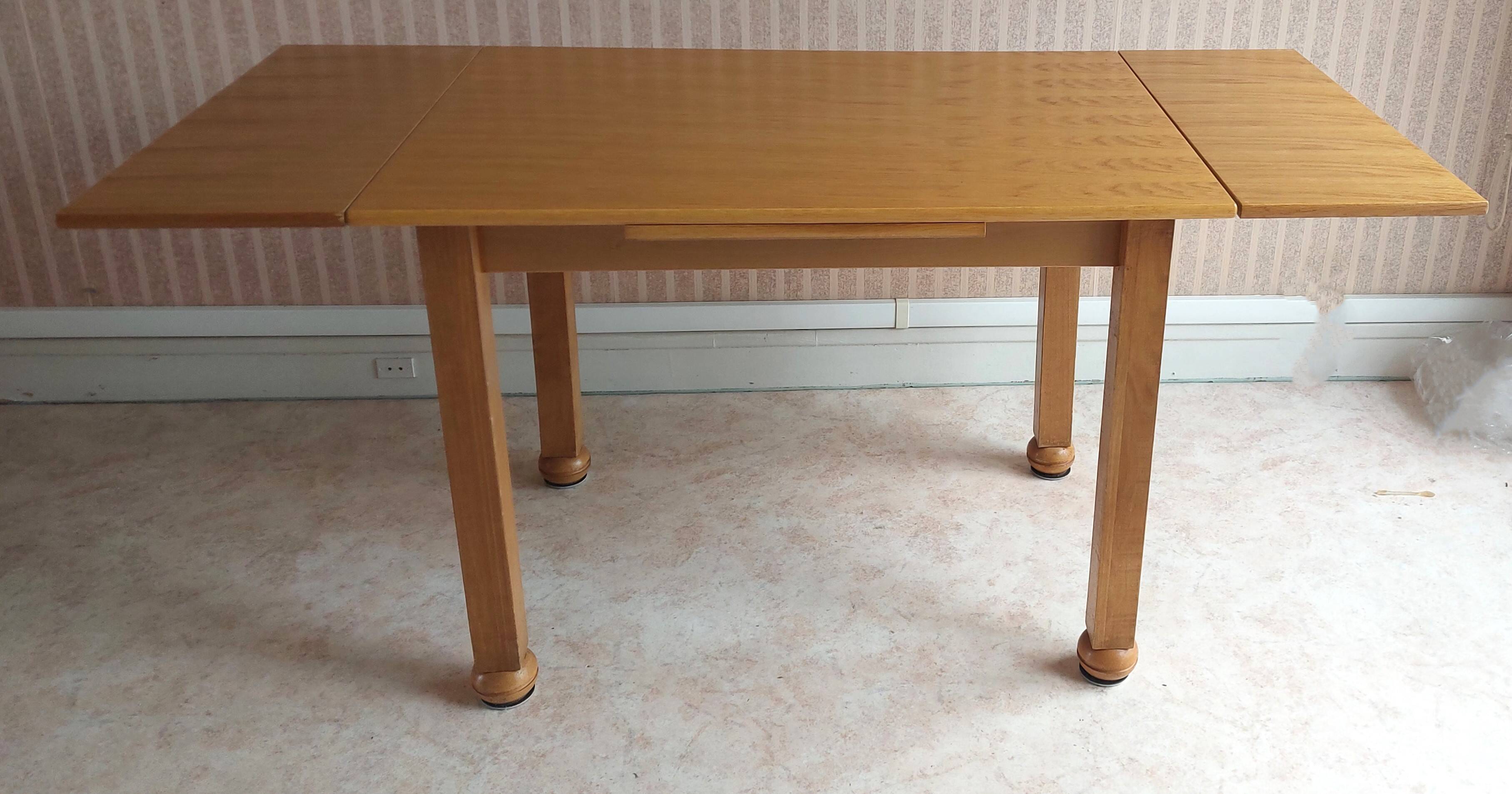 Vintage light oak dining table 1950/1960.