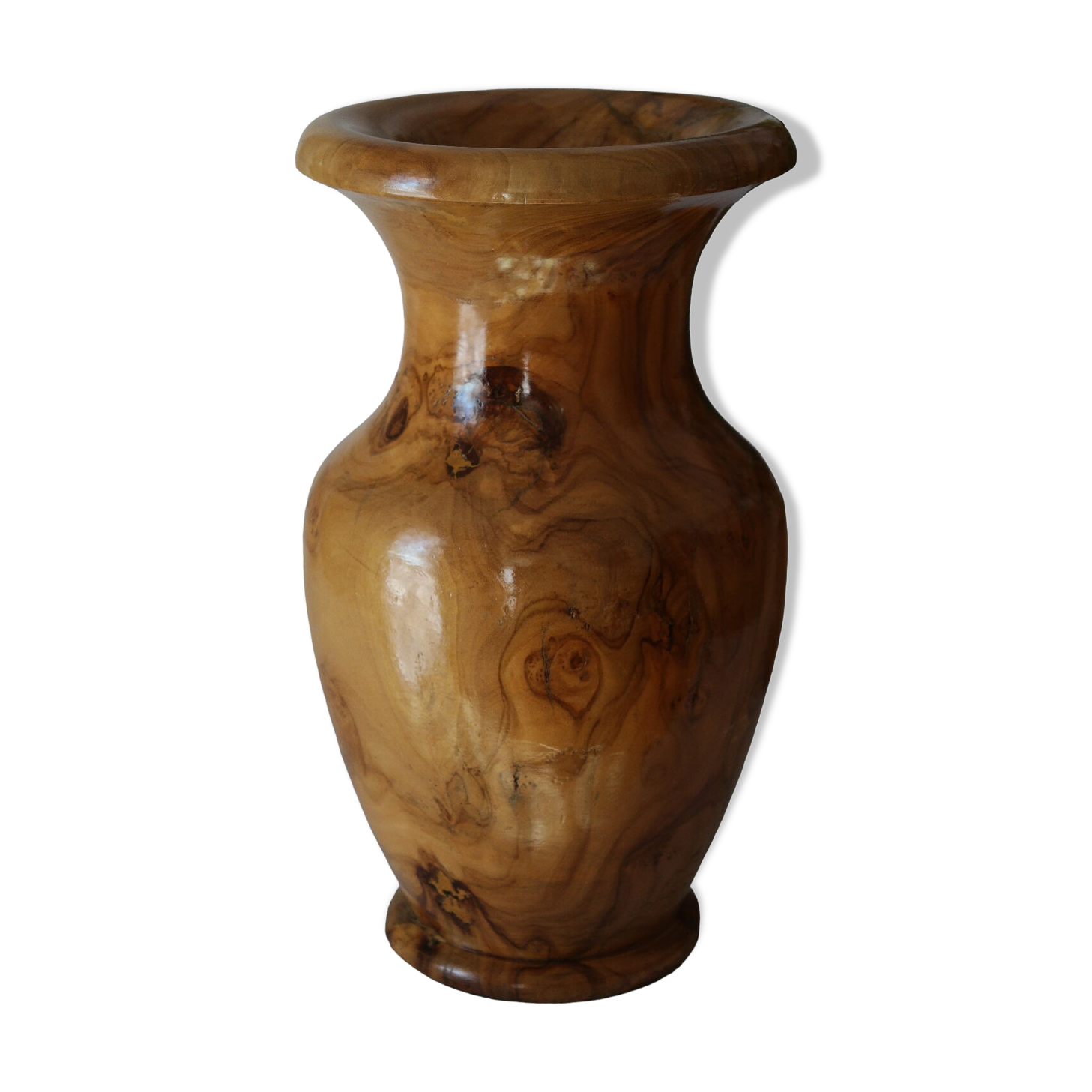 Vase artisanal en bois tourné d'olivier vernis