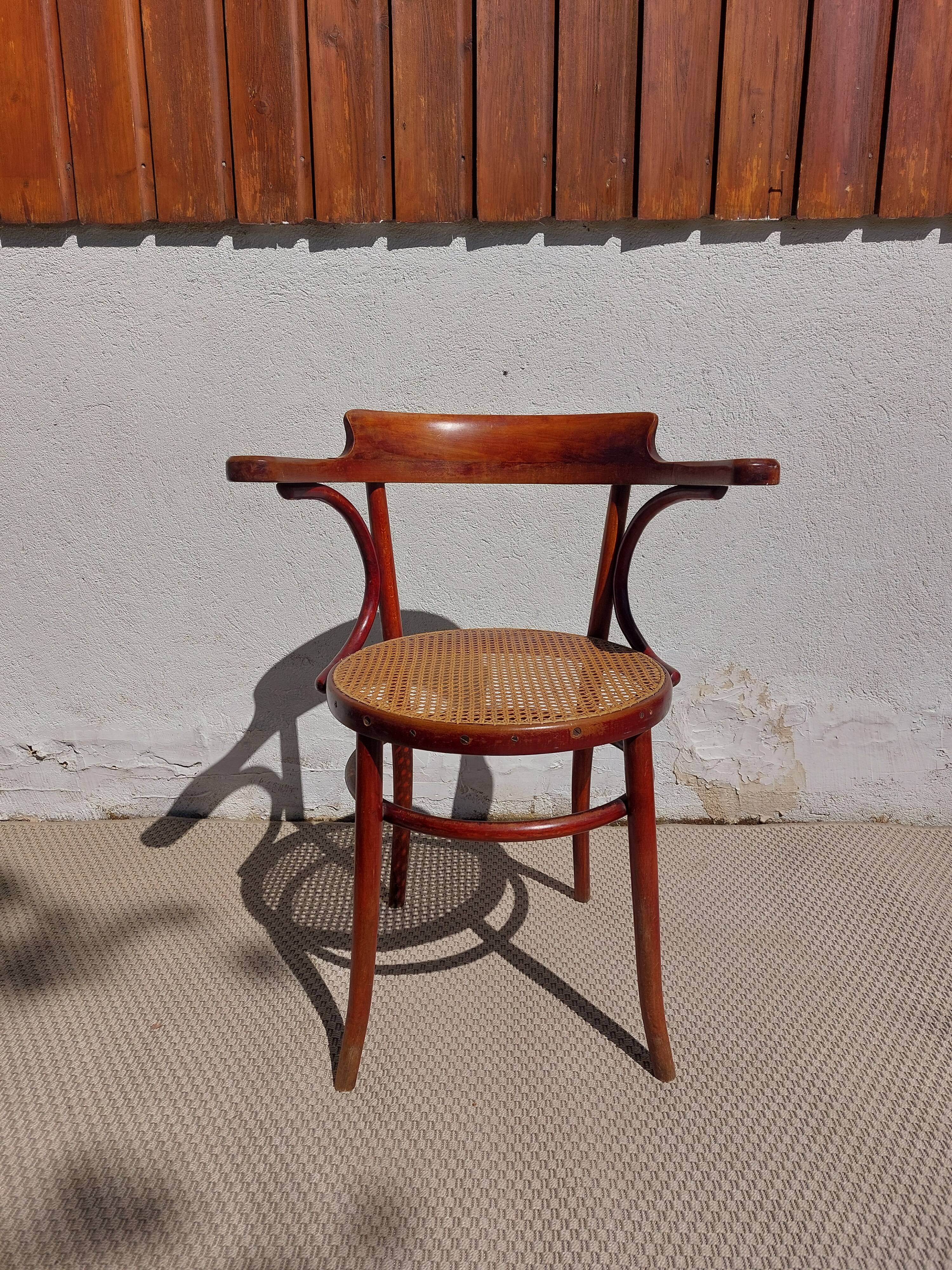 Paire de fauteuils cannés Fischel