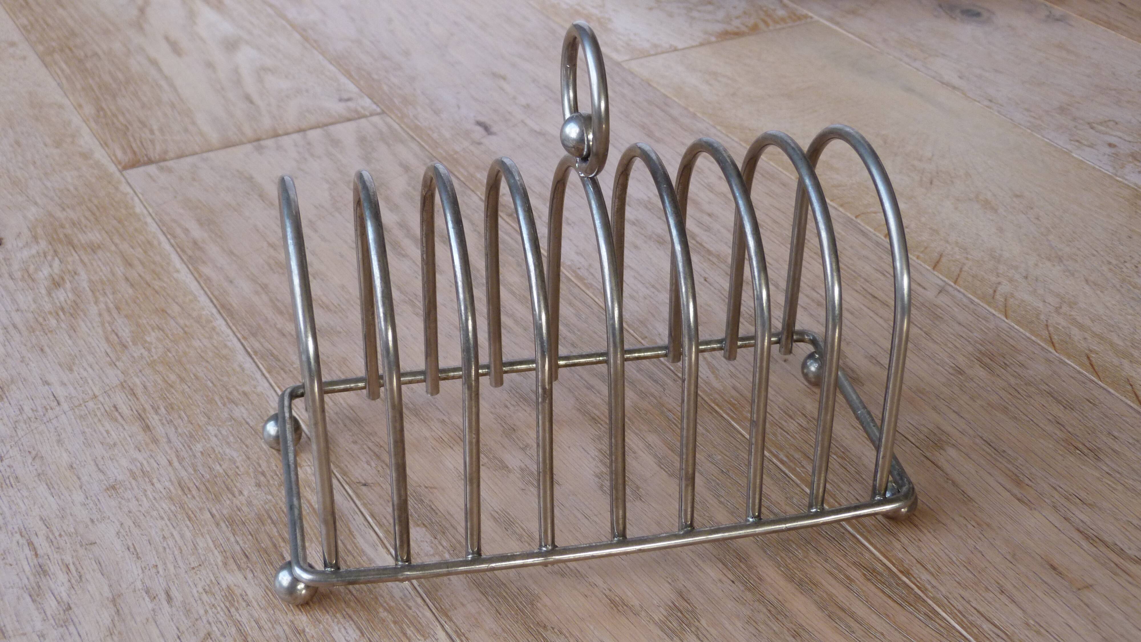 Silver metal toast door 8 compartments