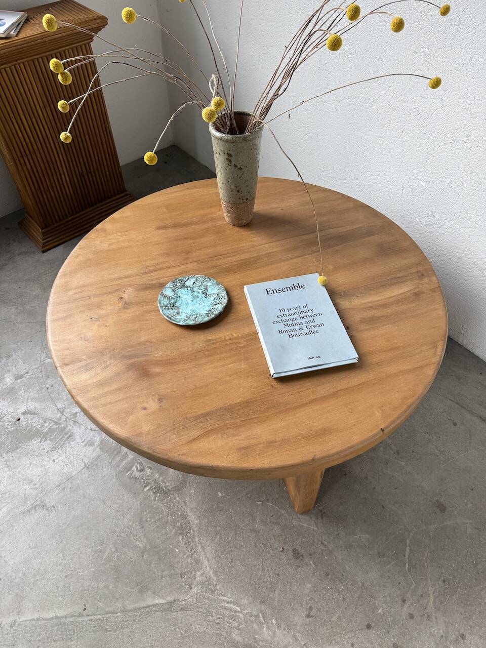 Round modernist coffee table, elm, 1950s.