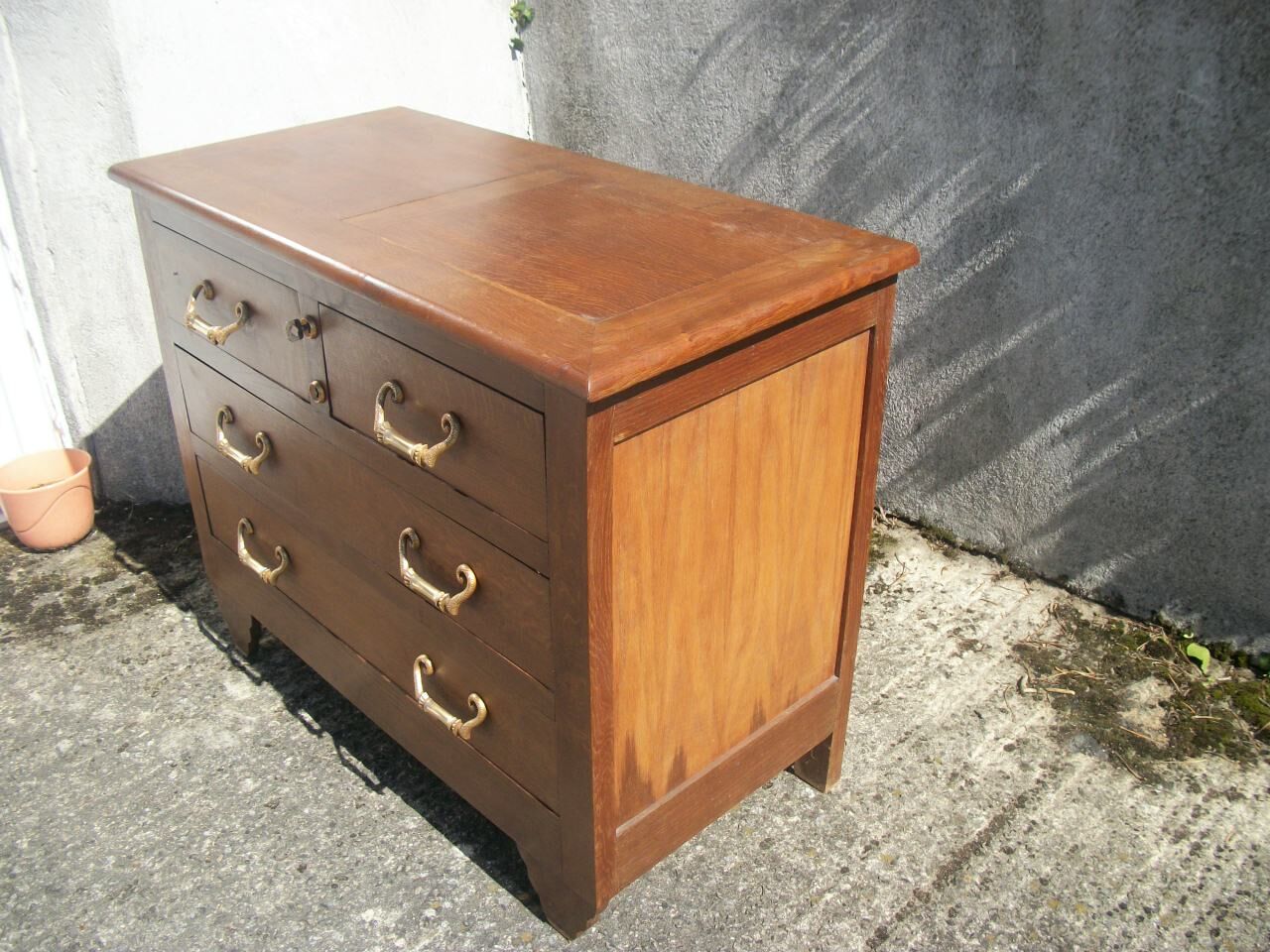 Dresser
