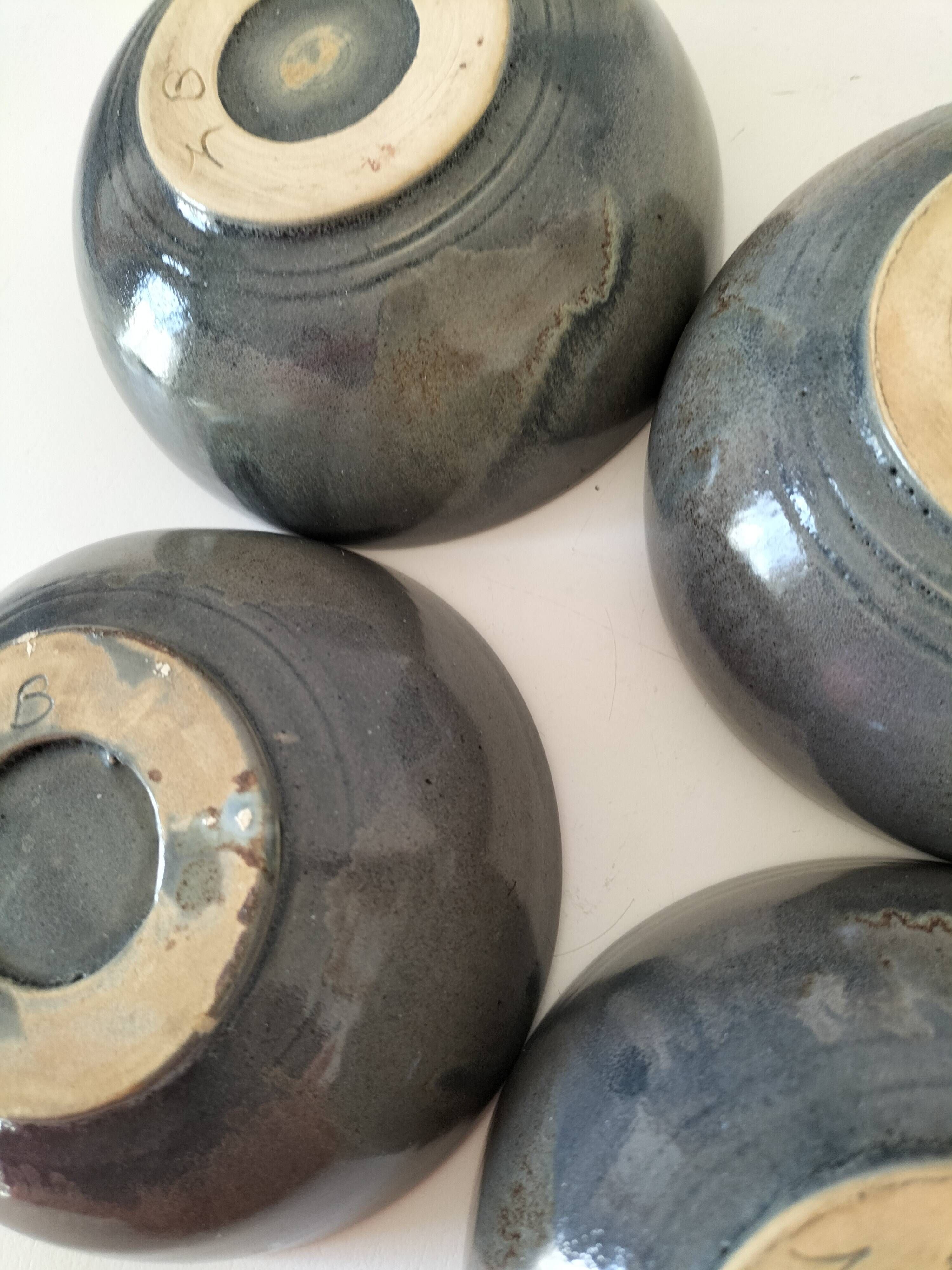 4 handmade ceramic bowls – Grey-blue glaze and mineral shades