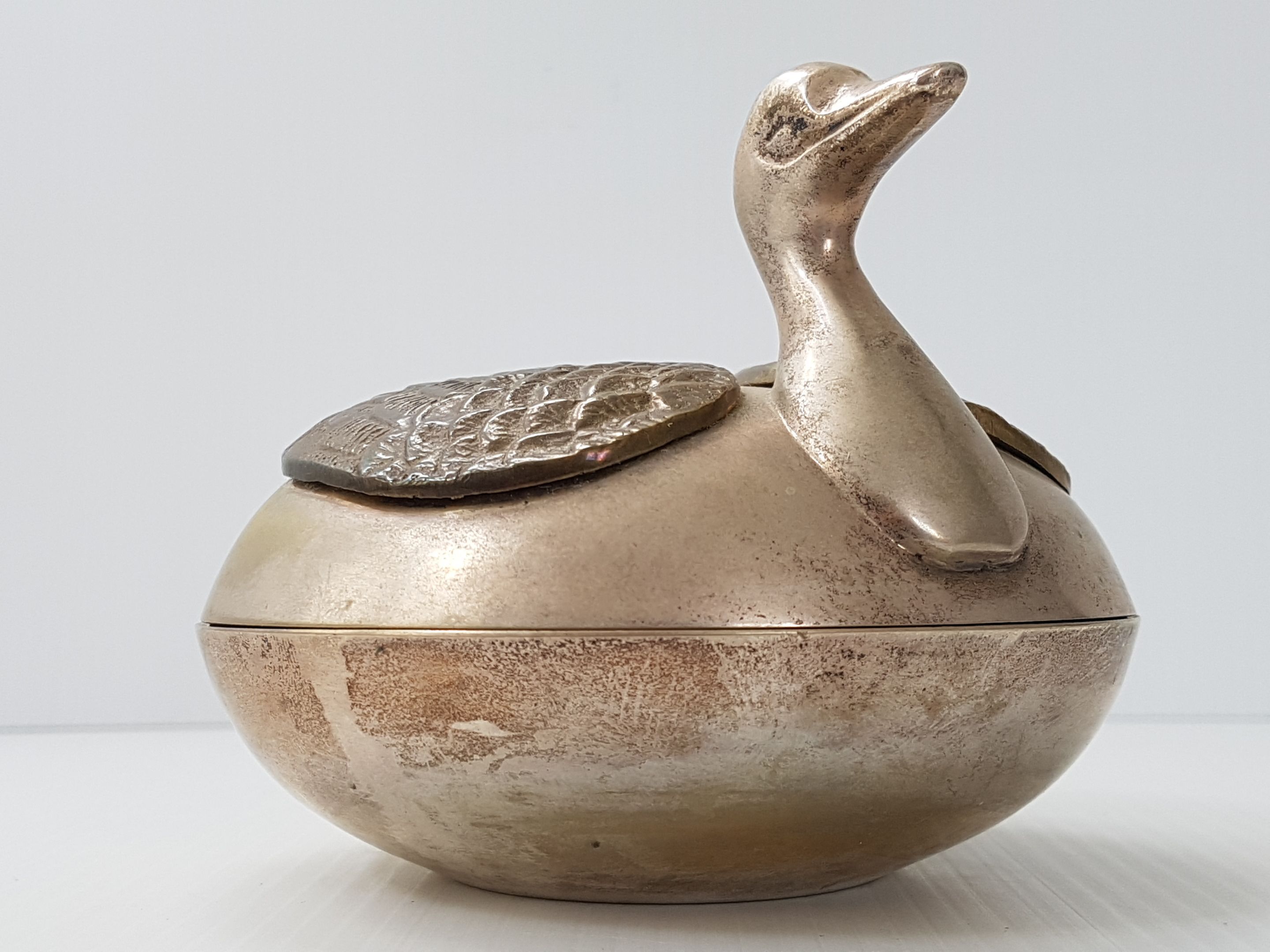 Bonbonniere 1970 vintage silver metal