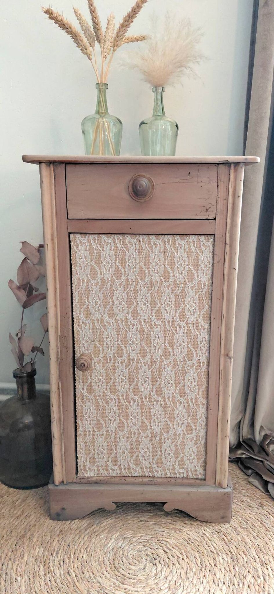 Chevet ancien fabrication artisanale