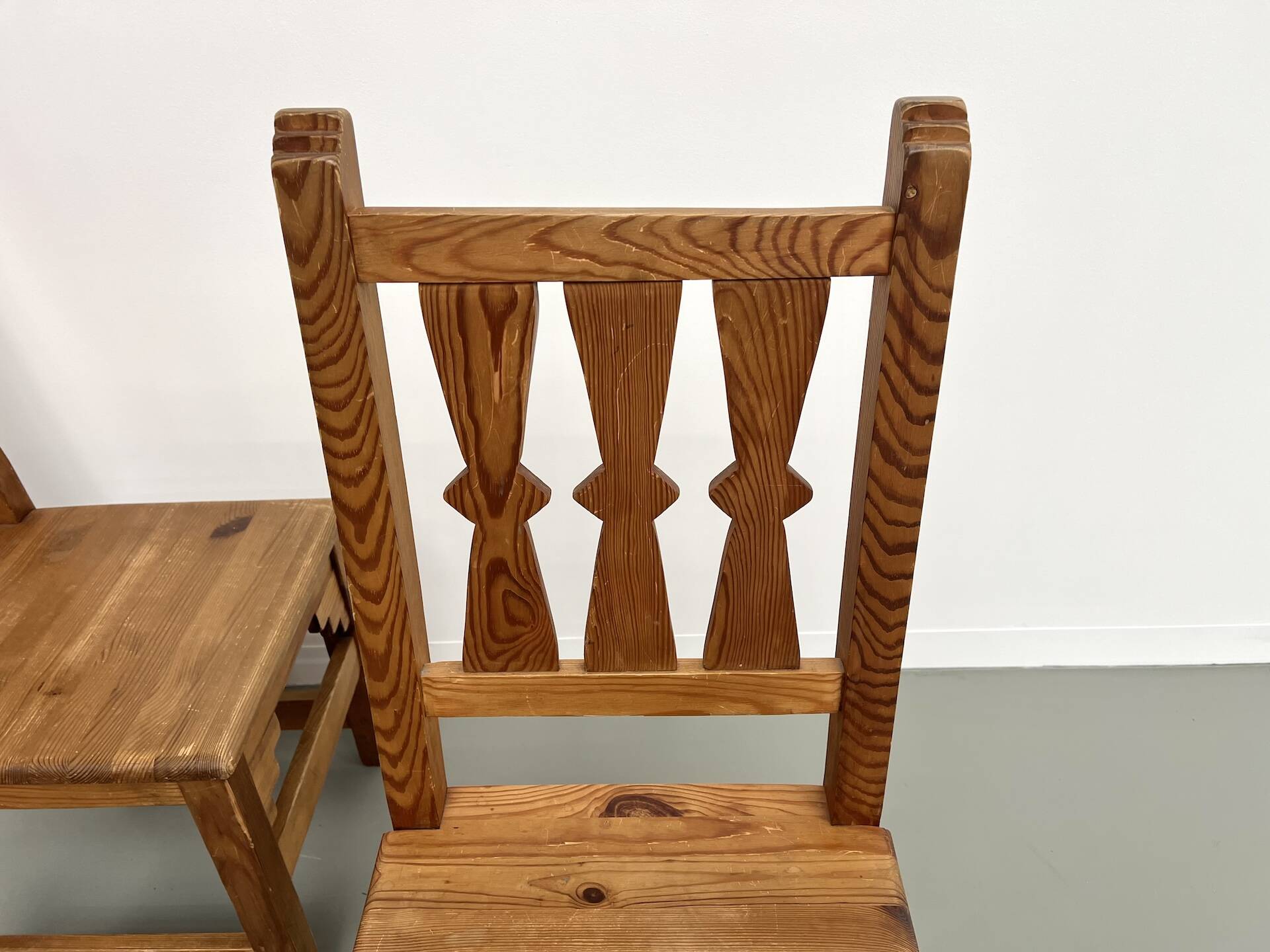 Set of 4 pine chairs, 1970s