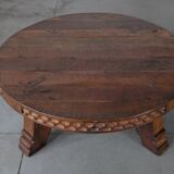 Table basse ronde rustique en chêne sculpté - Pays-Bas, années 1950