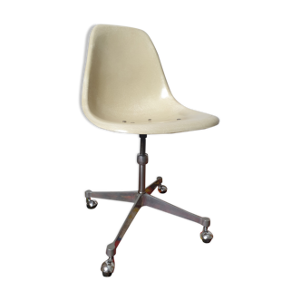 Office chair Ray and Charles Eames