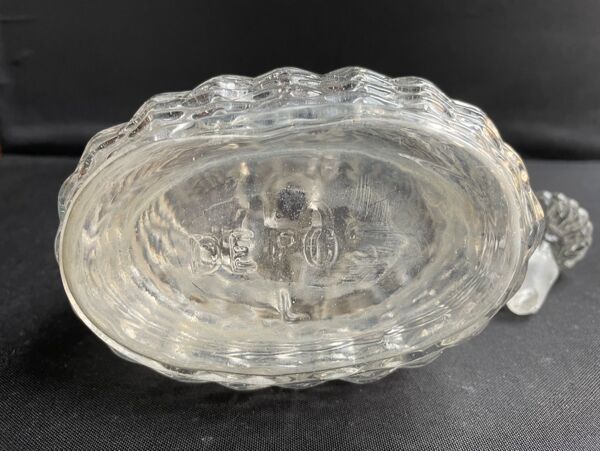 Carafe à liqueur - verre satiné moulé pressé (1882 à 1908)- legras pour guilloteaux