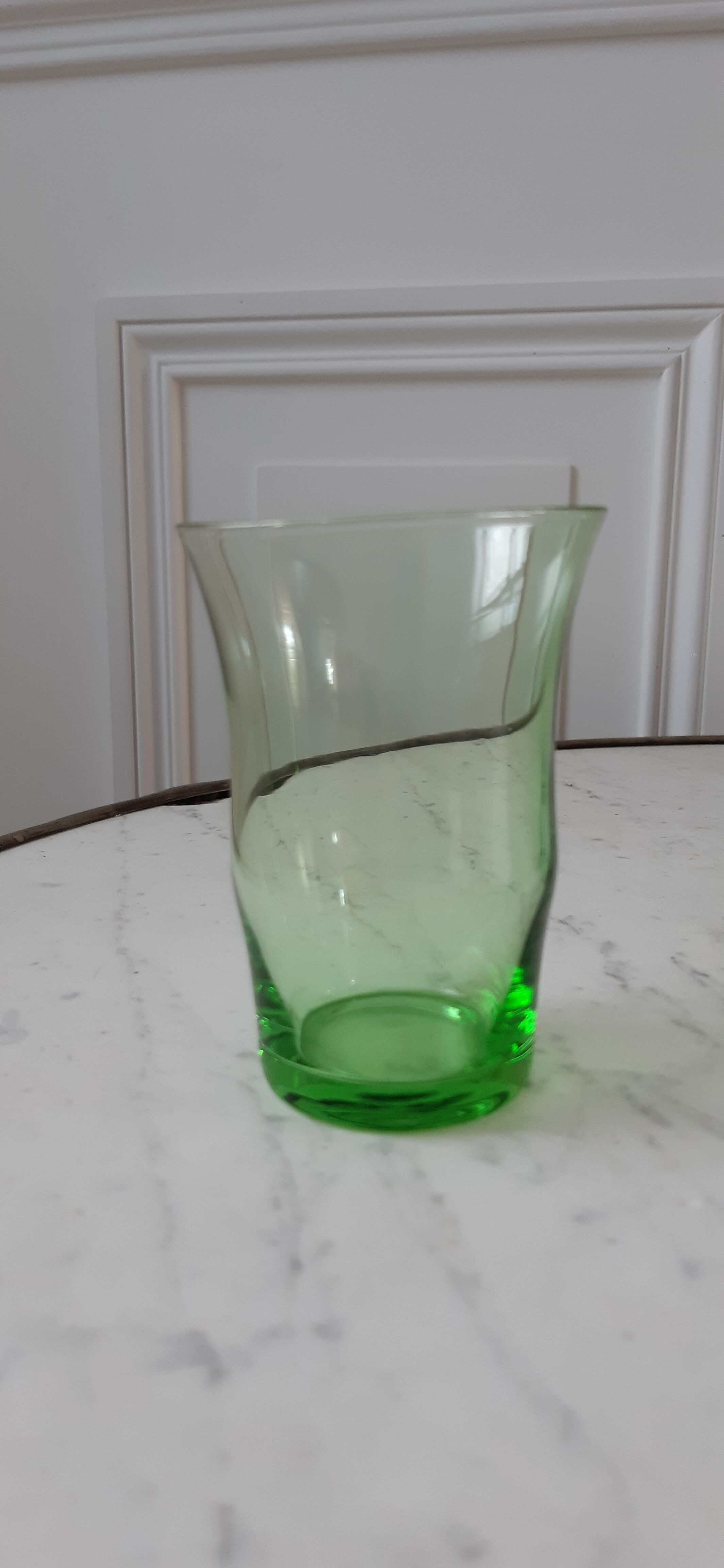 Lot de 6 verres à eau verts années 70