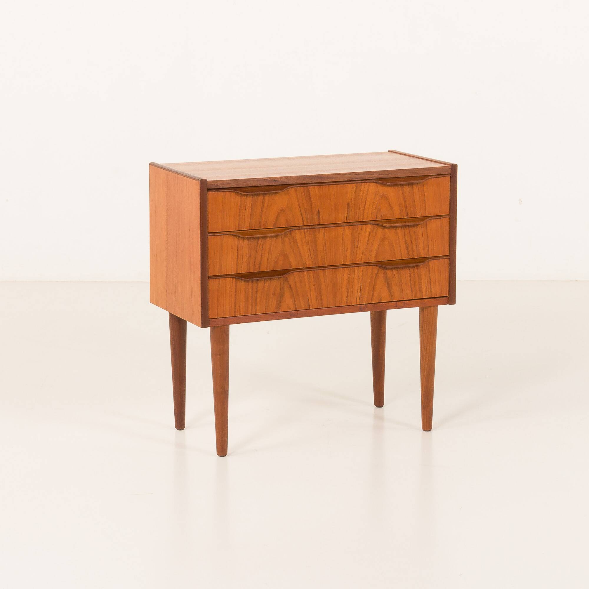Small Danish teak chest of drawers, 1960s