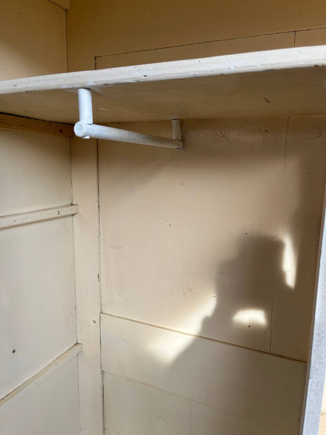 Armoire, penderie parisienne