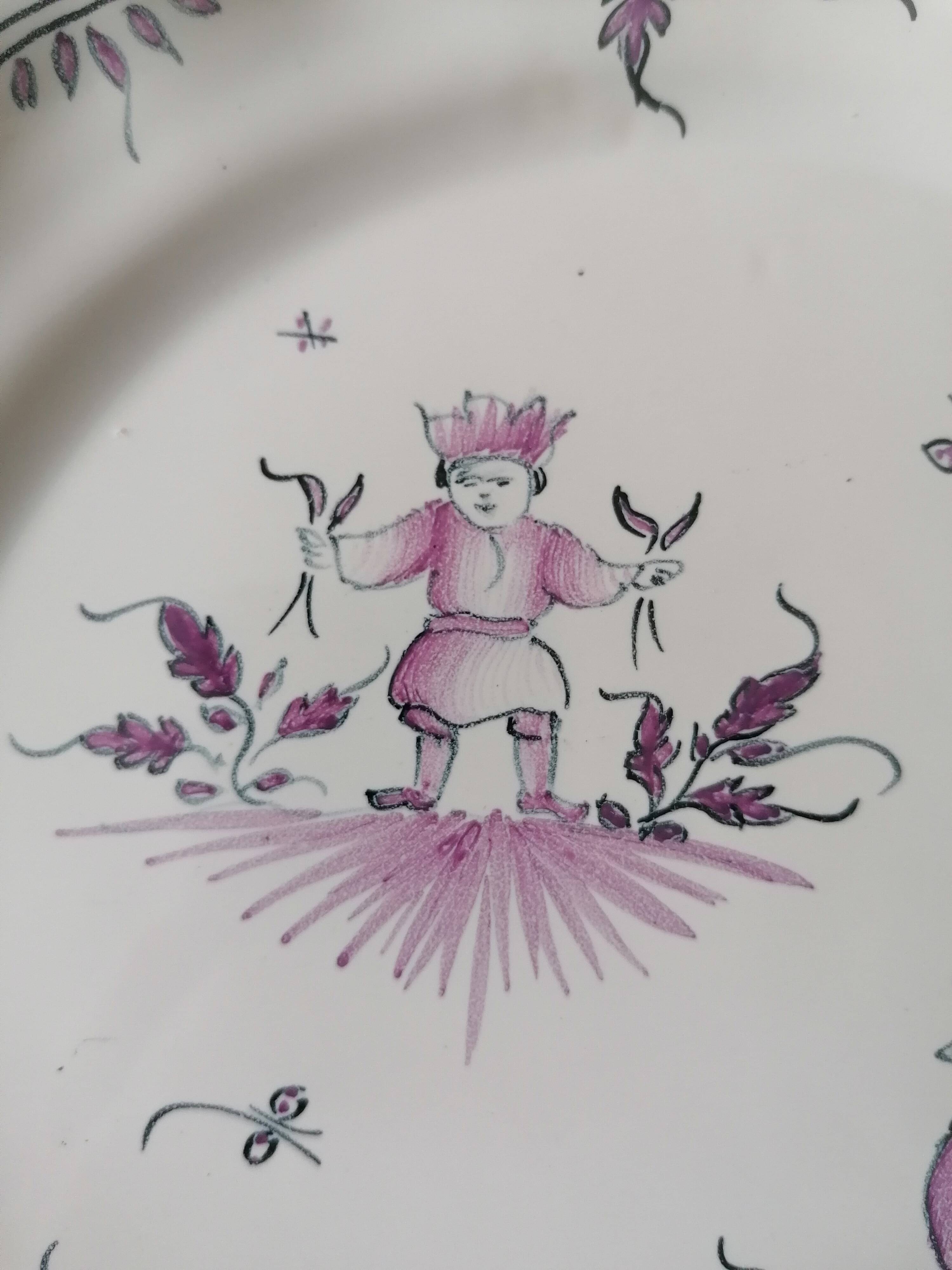 Moustier faience plate