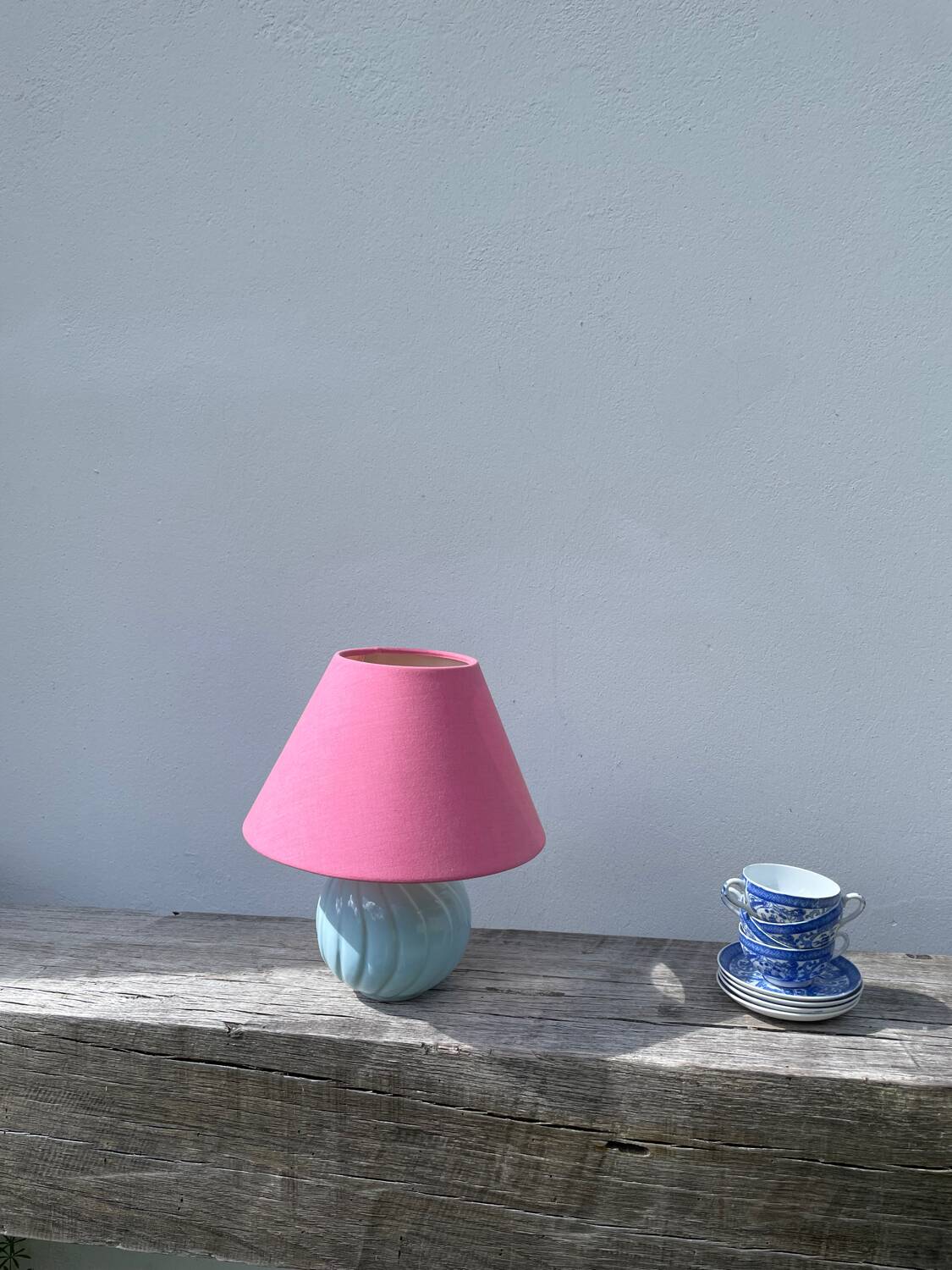 Romantic blue and pink ceramic lamp