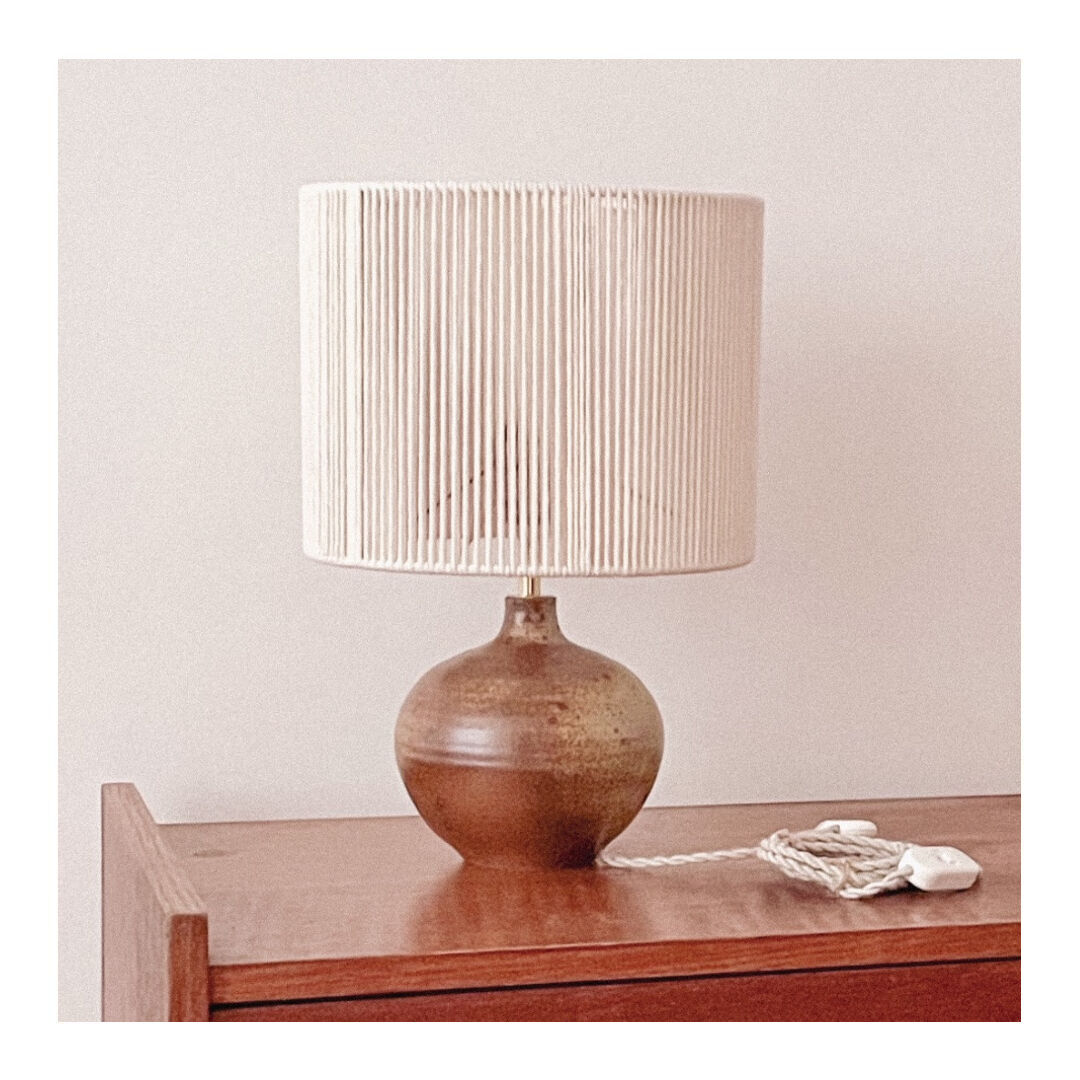 Sandstone lamp and cotton rope