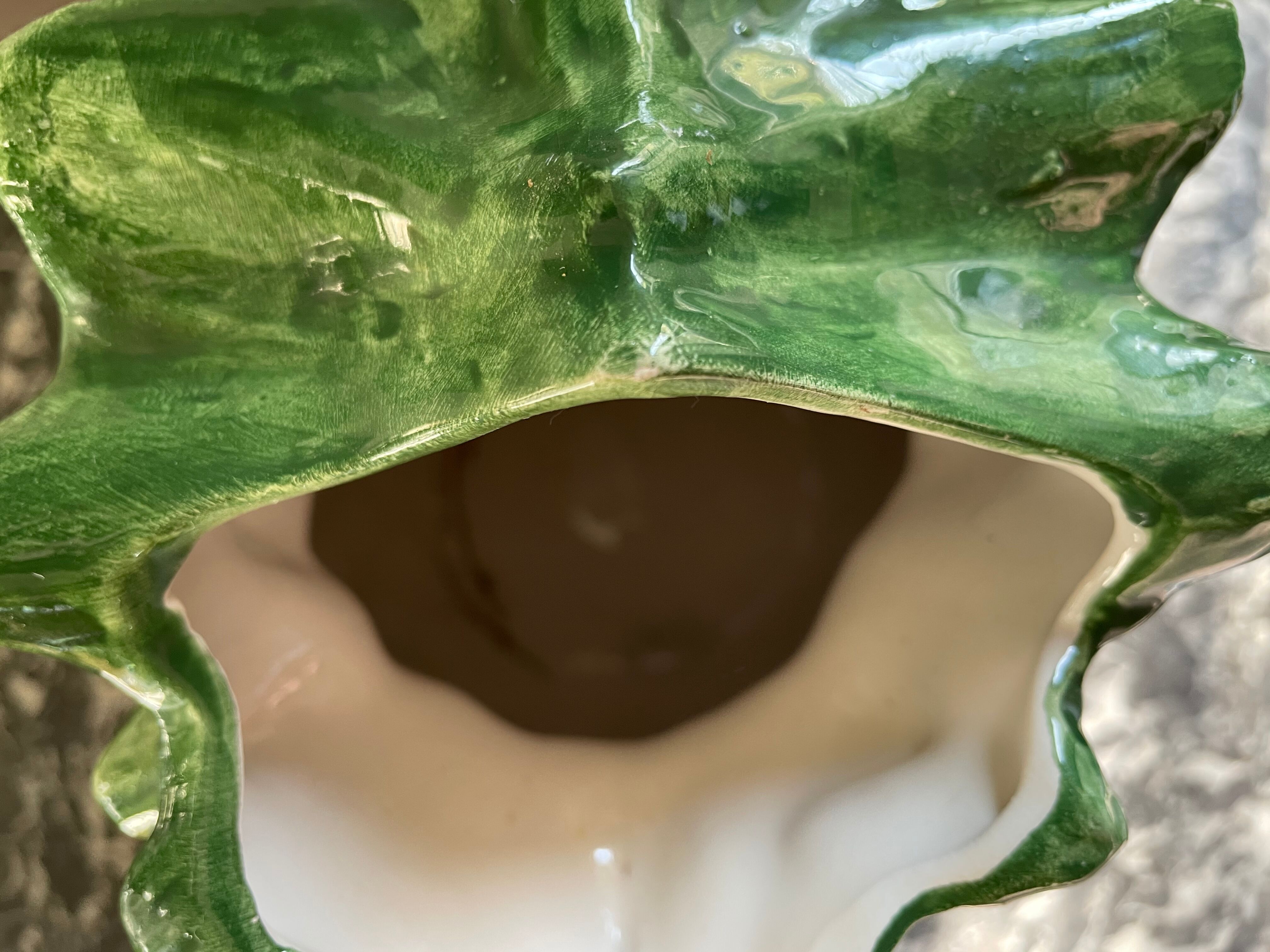 Pineapple pitcher dabbling