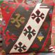 Paire de coussins géométriques en kilim turc plat