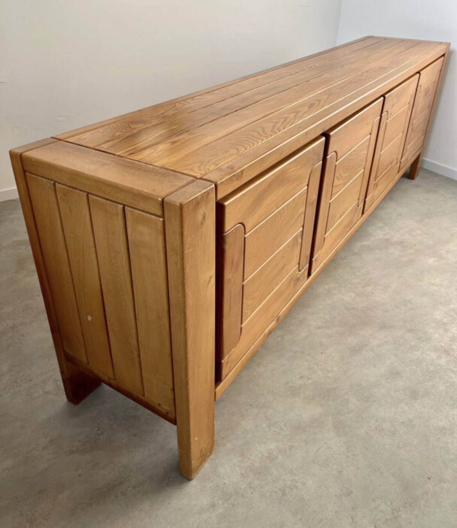 Large sideboard Regain in solid elm wood XXL 4 doors 70s