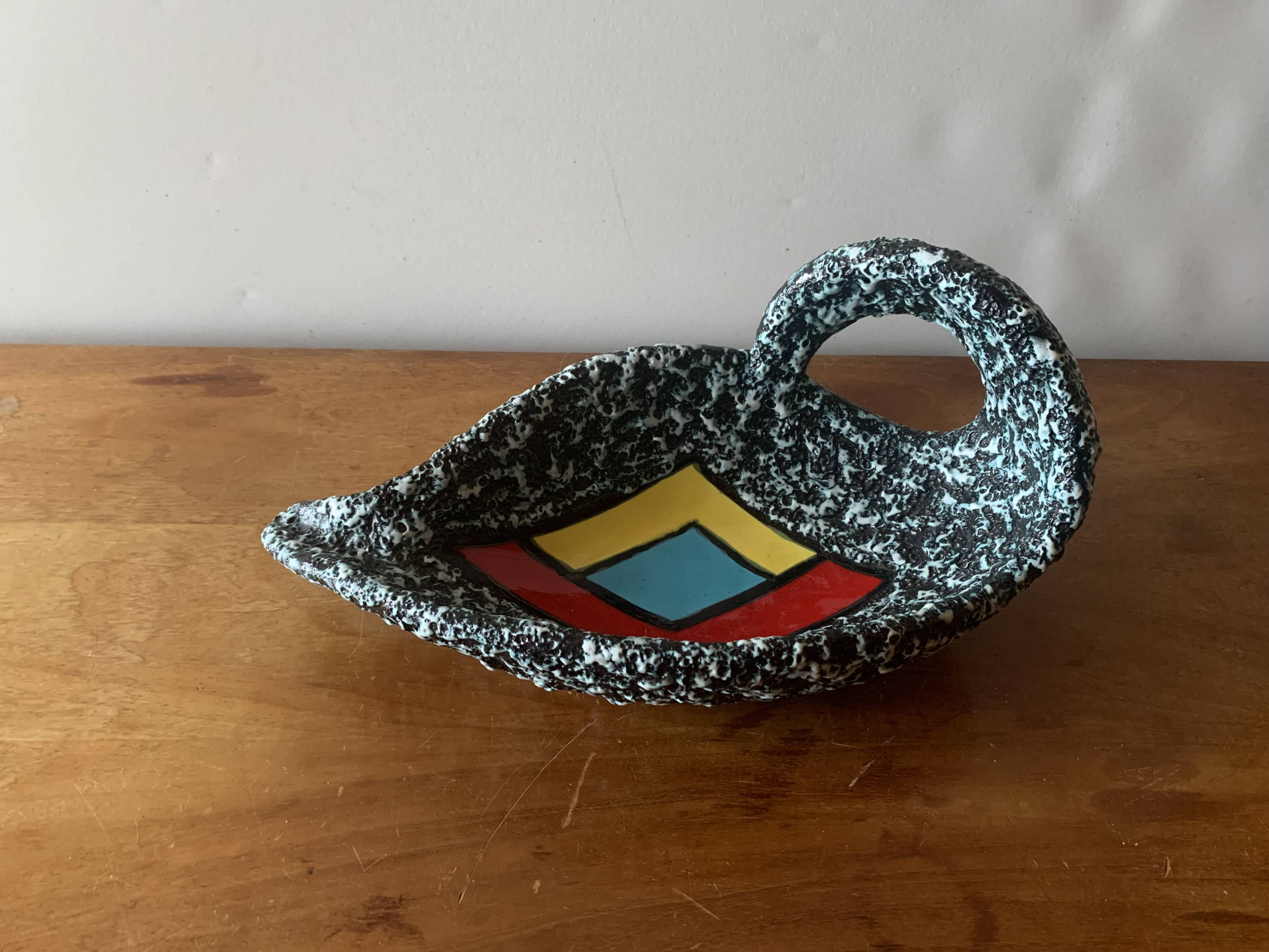 Large vintage Vallauris pocket bowl - Ecume de Mer - free form