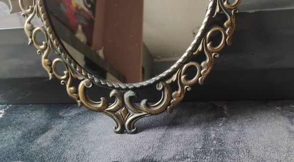 Ancien miroir ovale de style Baroque, Rococo en régule doré