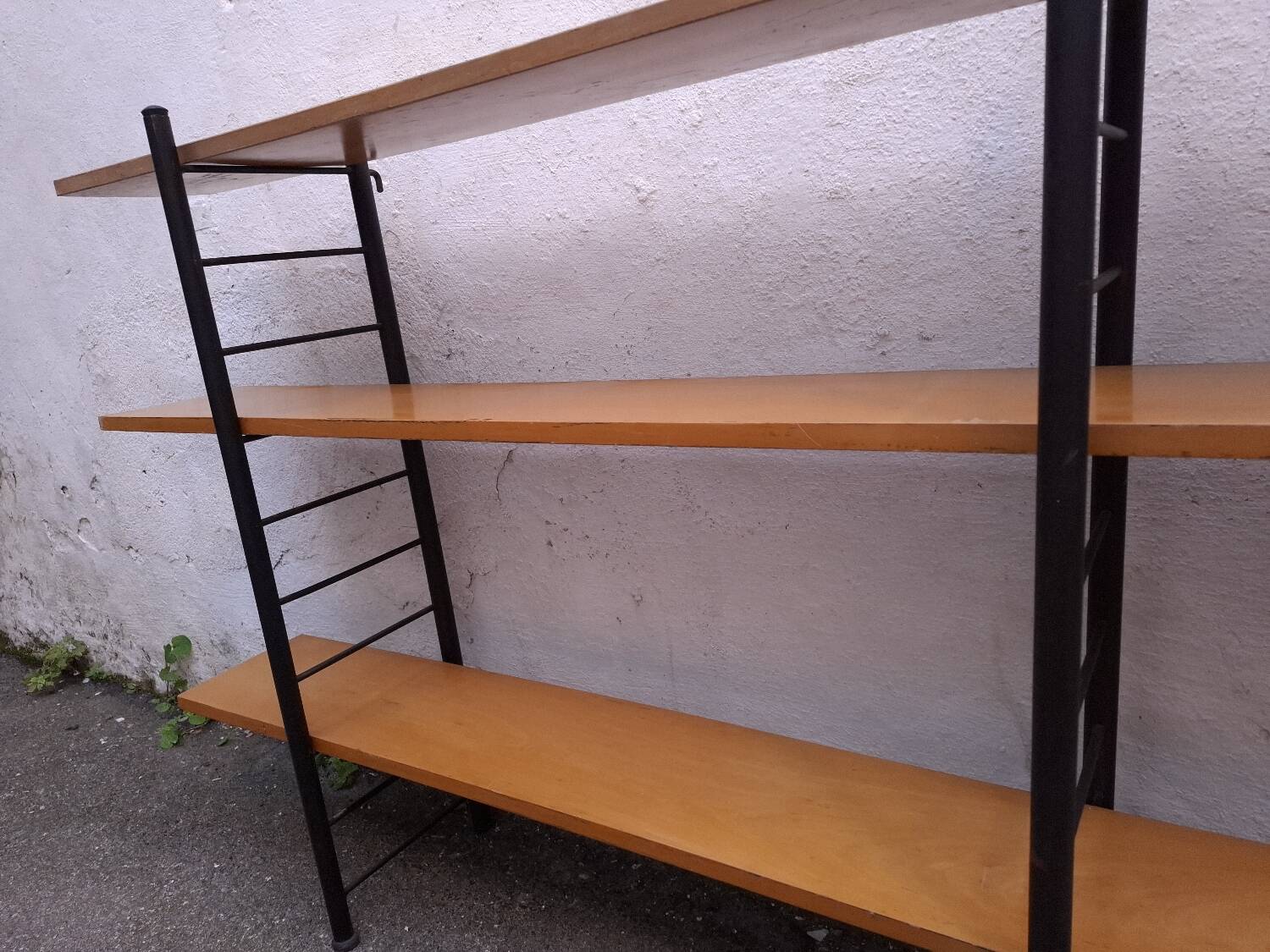 1960s Shelves