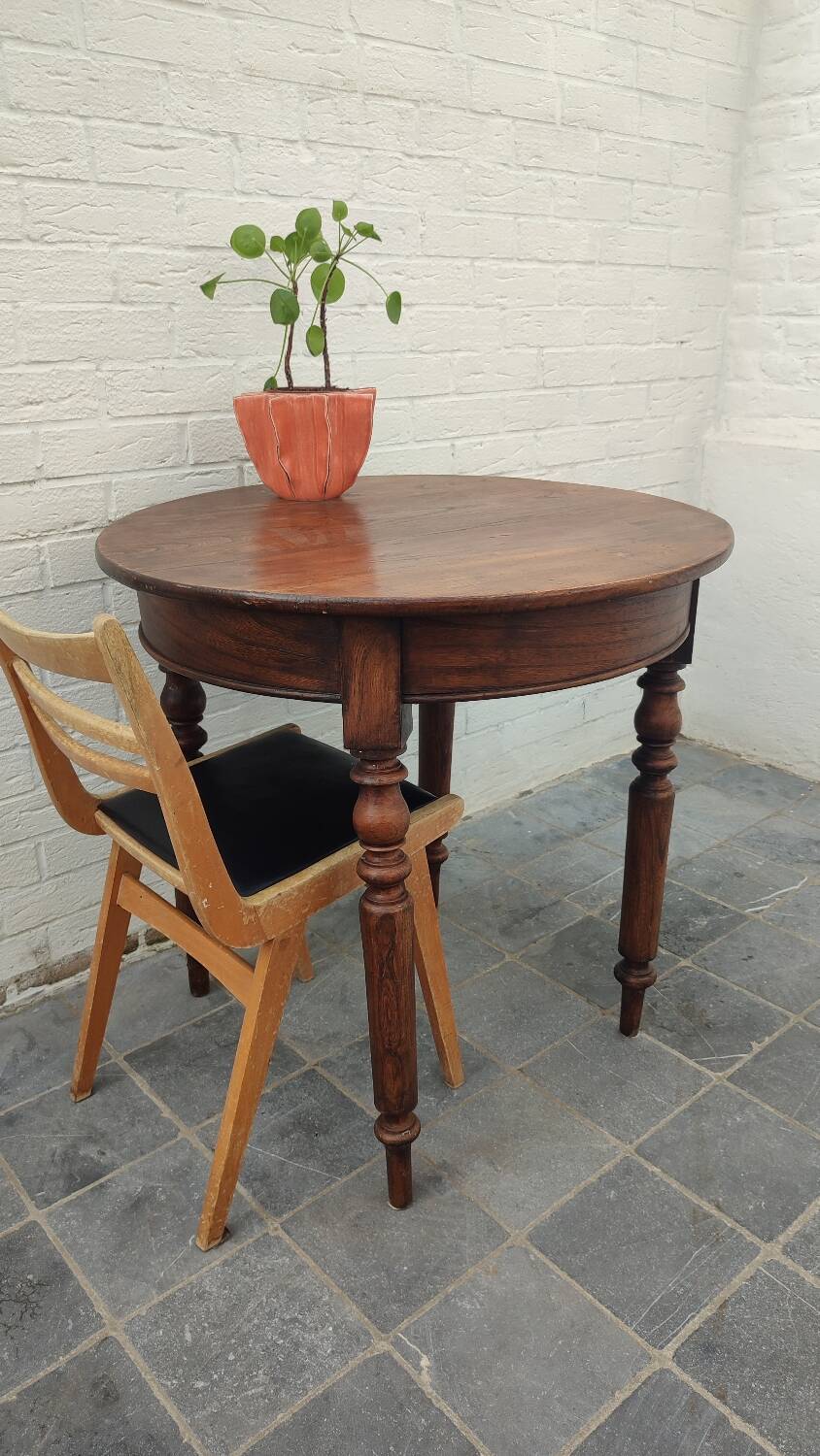Antique round table 1920 elm