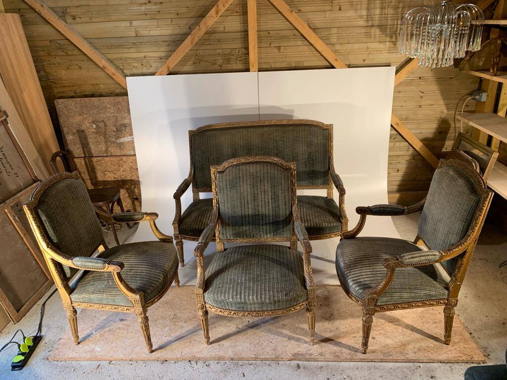 Salon complet: 1 canapé et 3 fauteuils 19ème