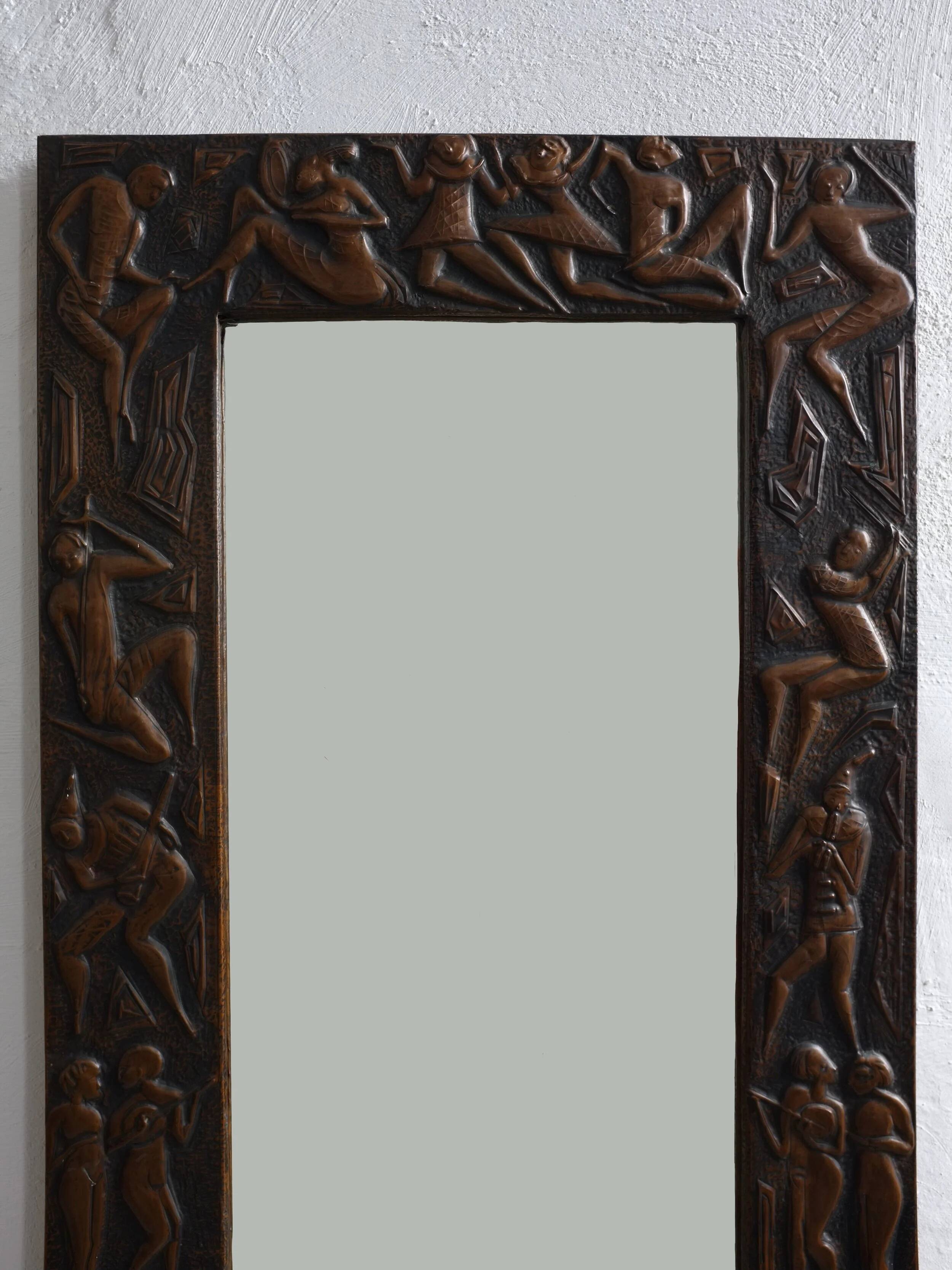 Copper relief wall mirror | Bragalini Angelo style | Italy | 1970s