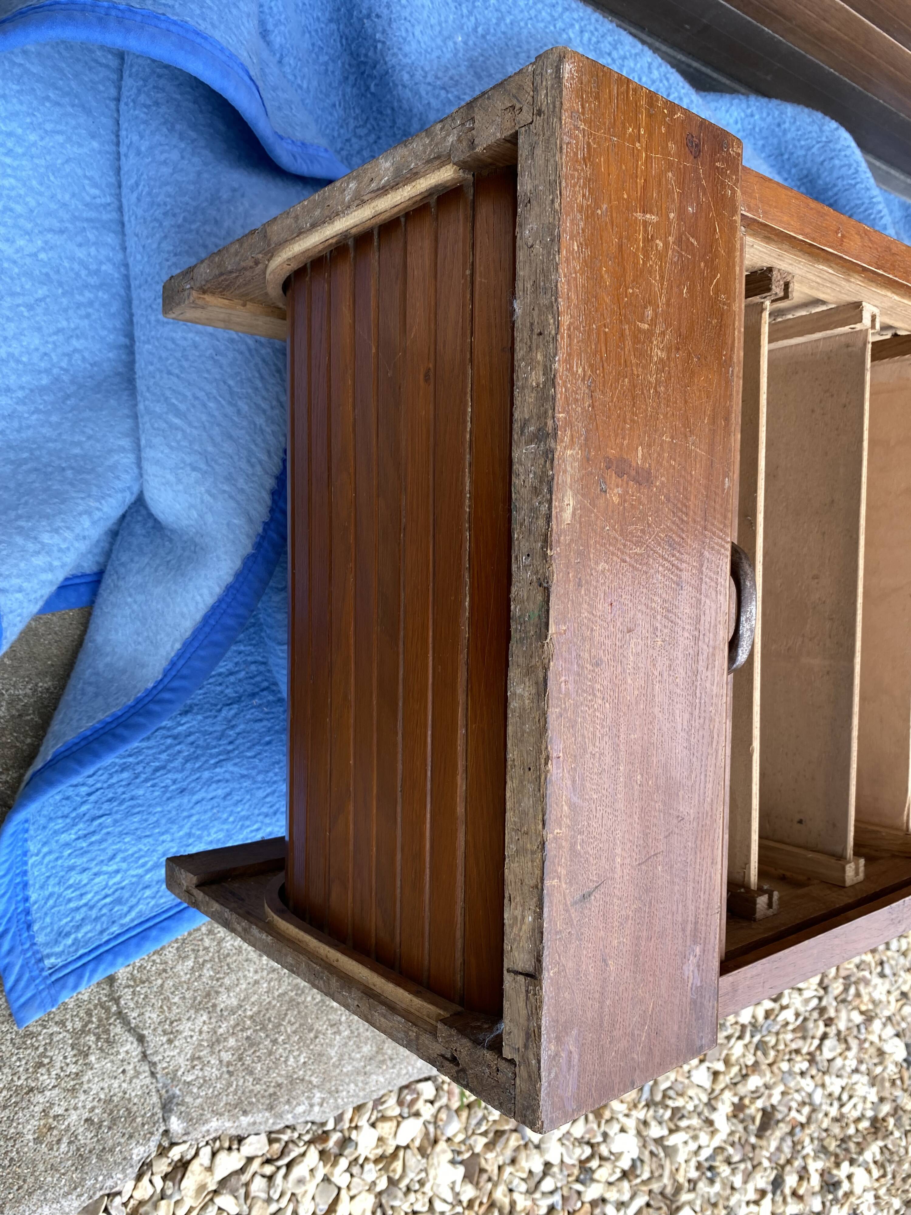 Curtain cabinet binder