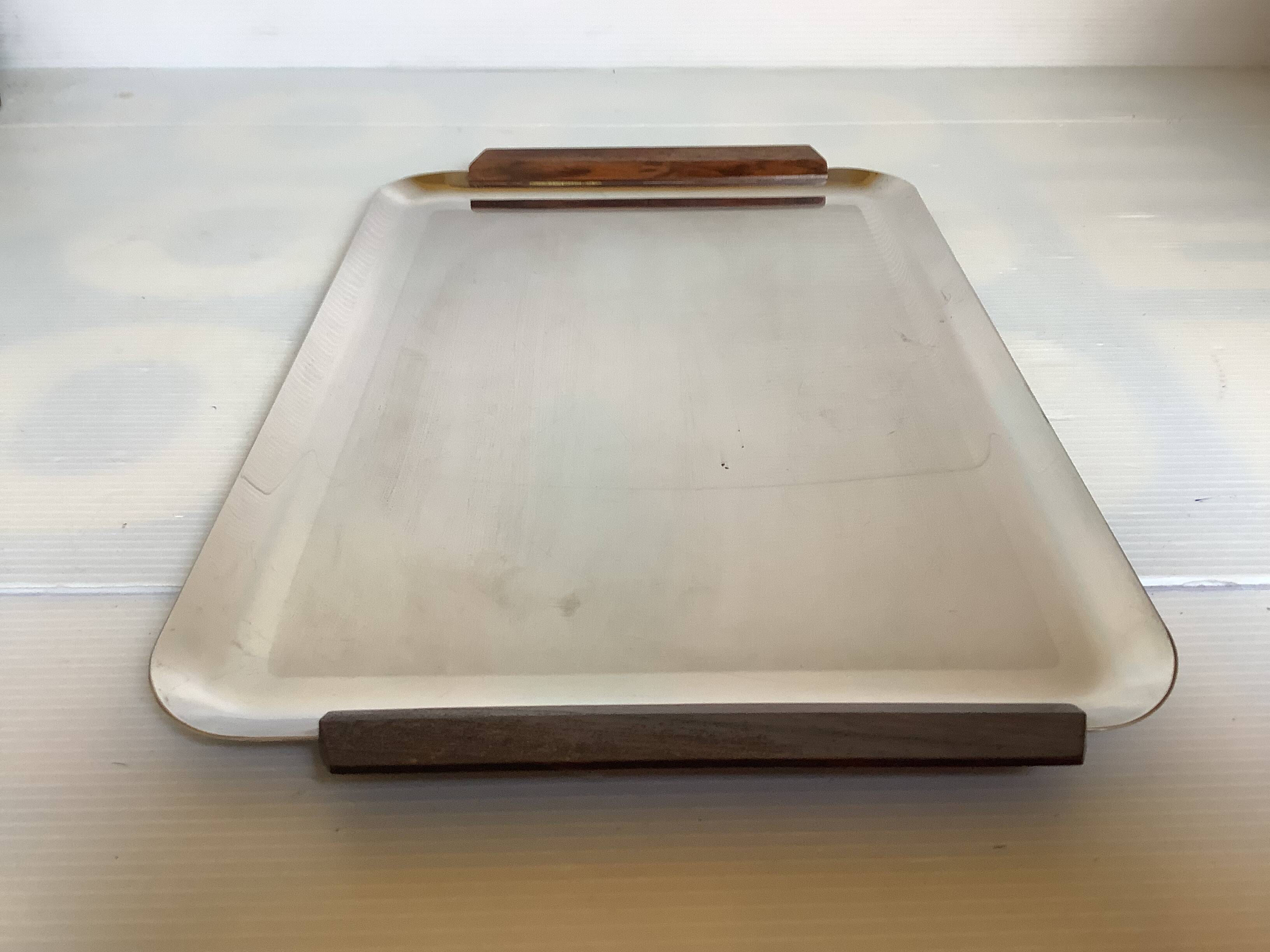 Plateau, plat en métal et bois style scandinave
