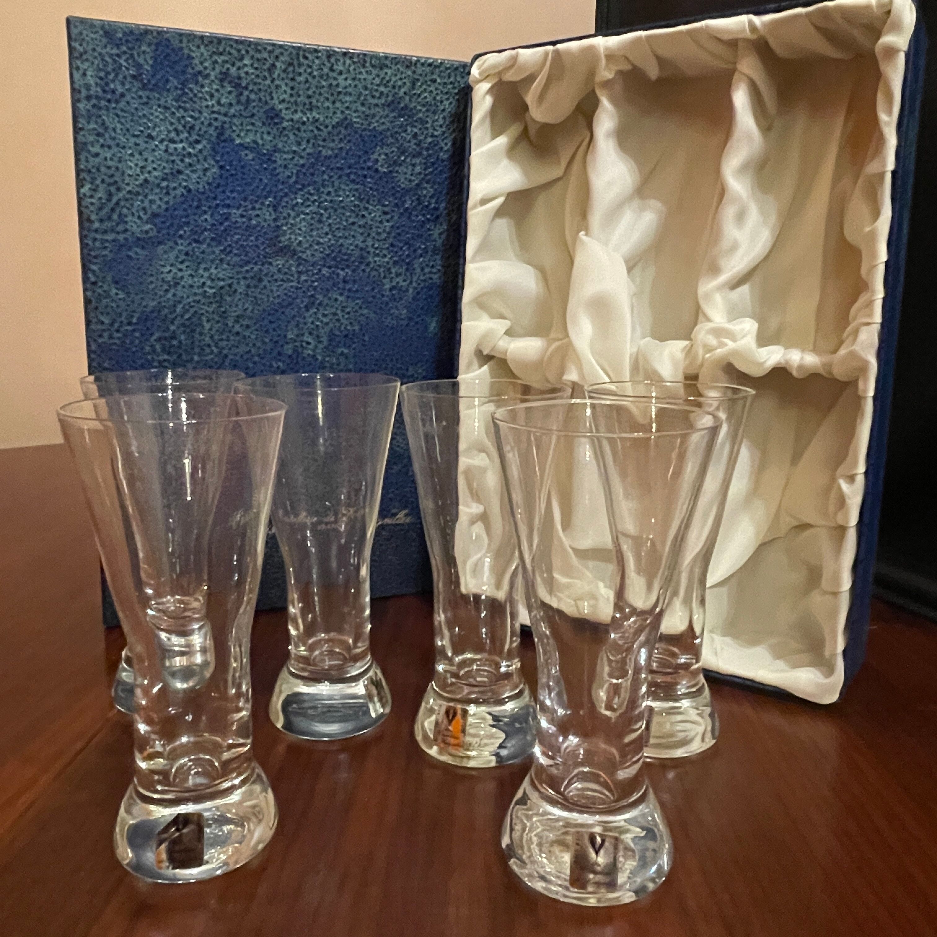 Box of 6 crystal glasses Hartzviller design 50 in box.