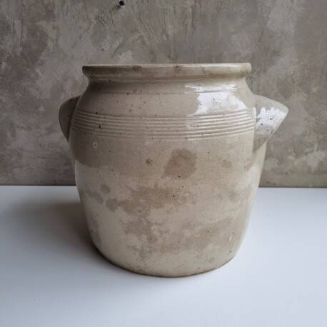 Large stoneware pot