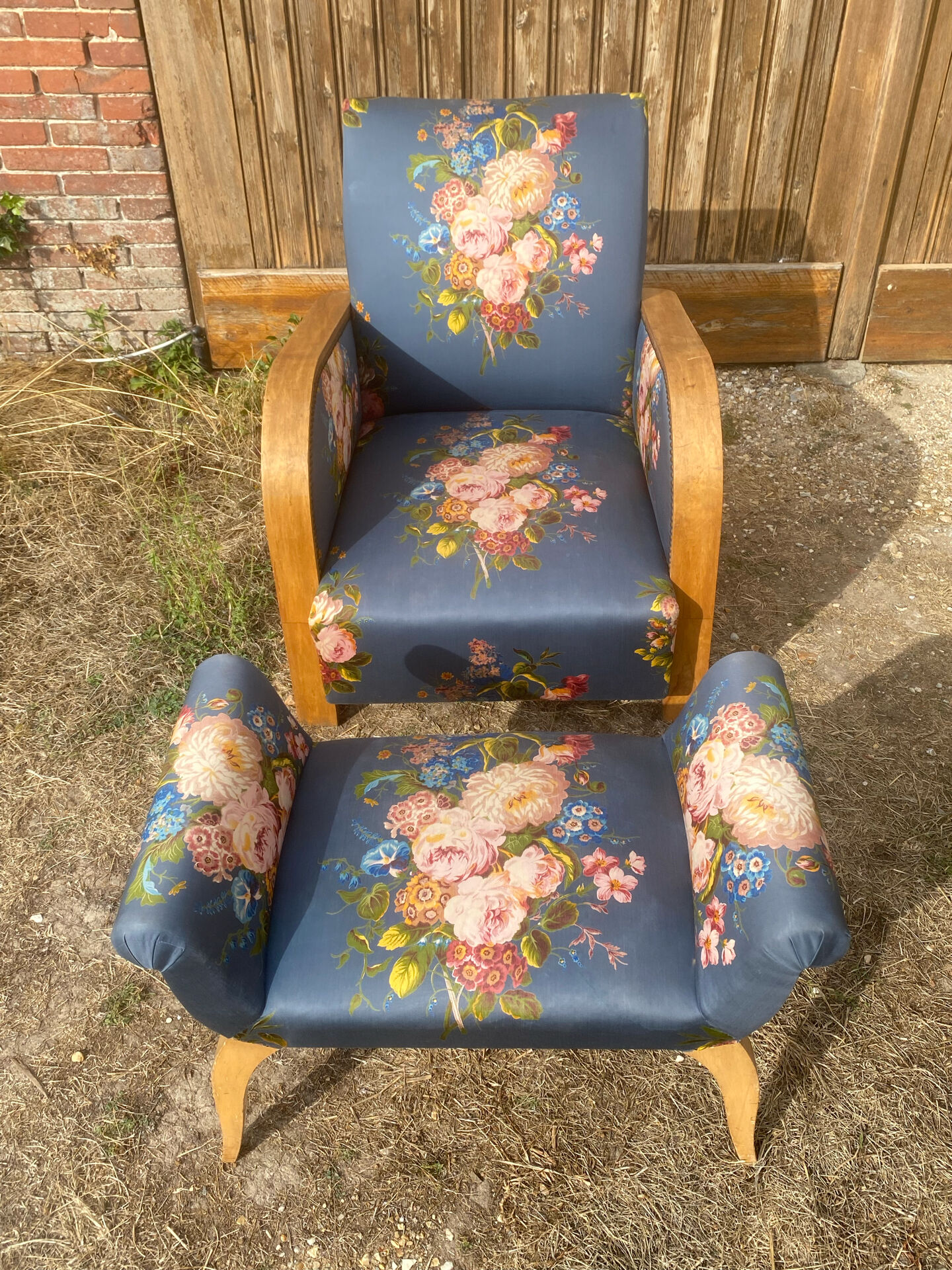 Art Deco armchair and its footrest