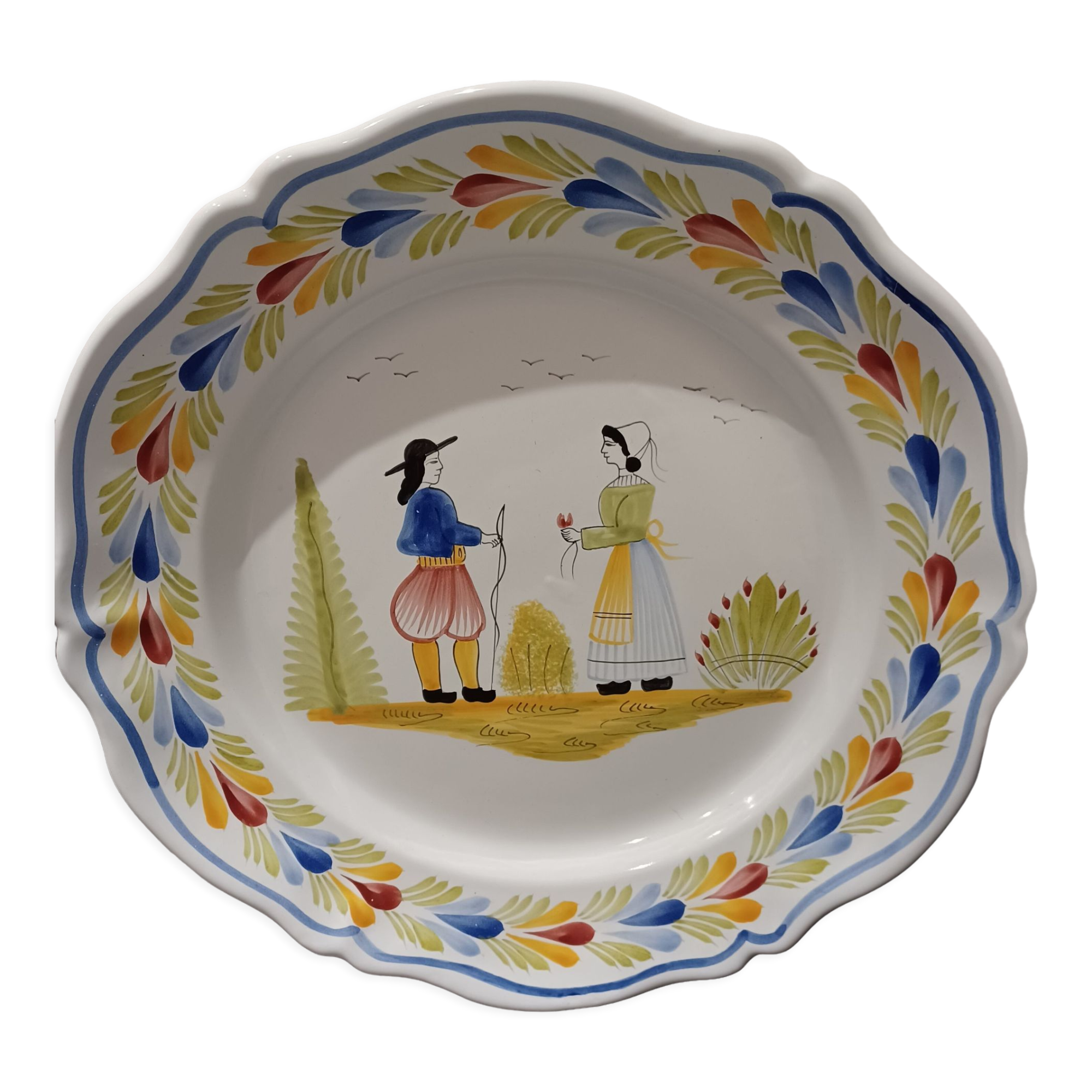 Round dish decorated with H Henriot