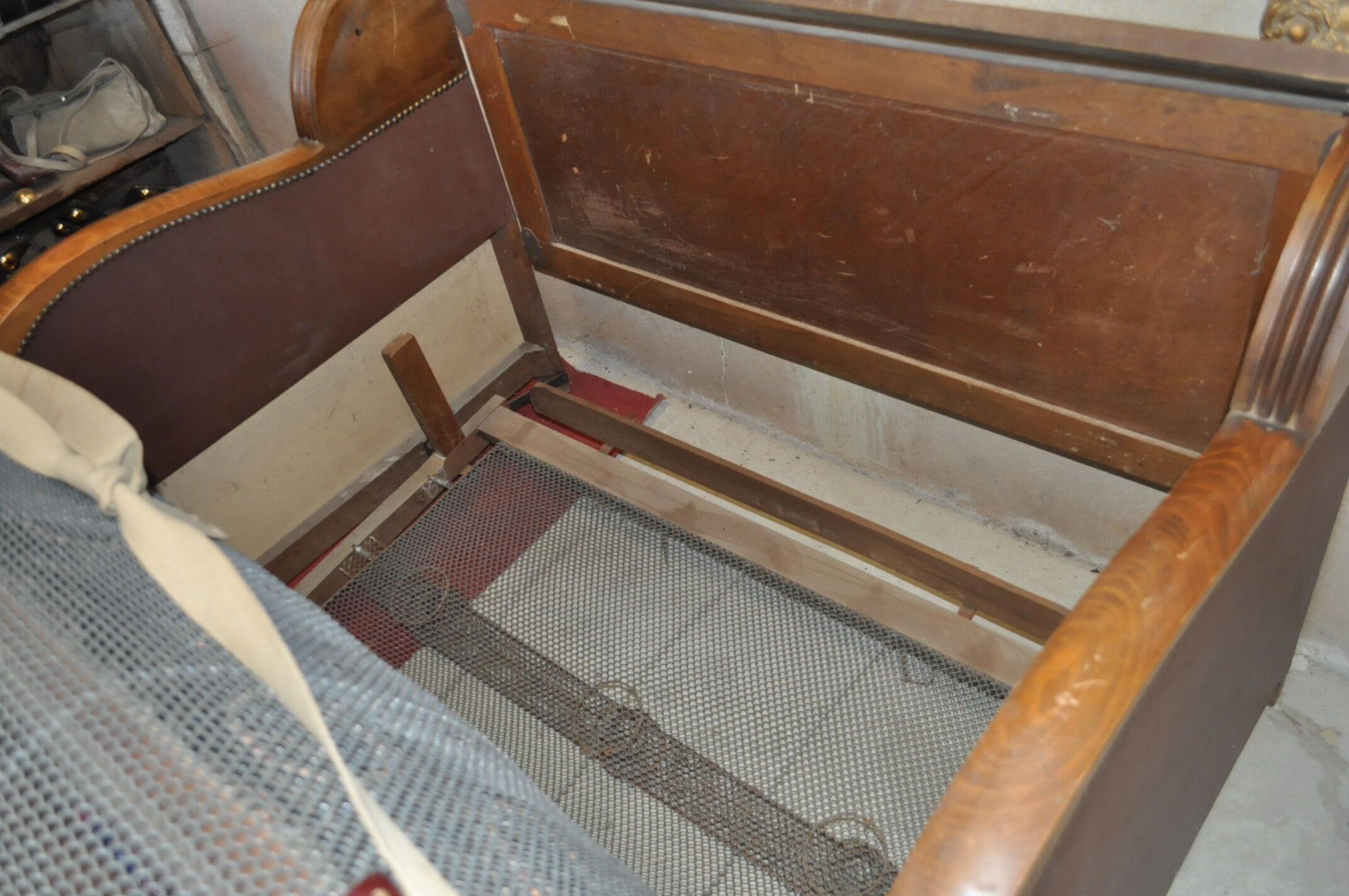 Sofa bed 50s brown skai