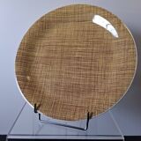 Slightly hollow round serving plate from Villeroy and Boch model "Bern".