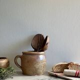 Stoneware pot